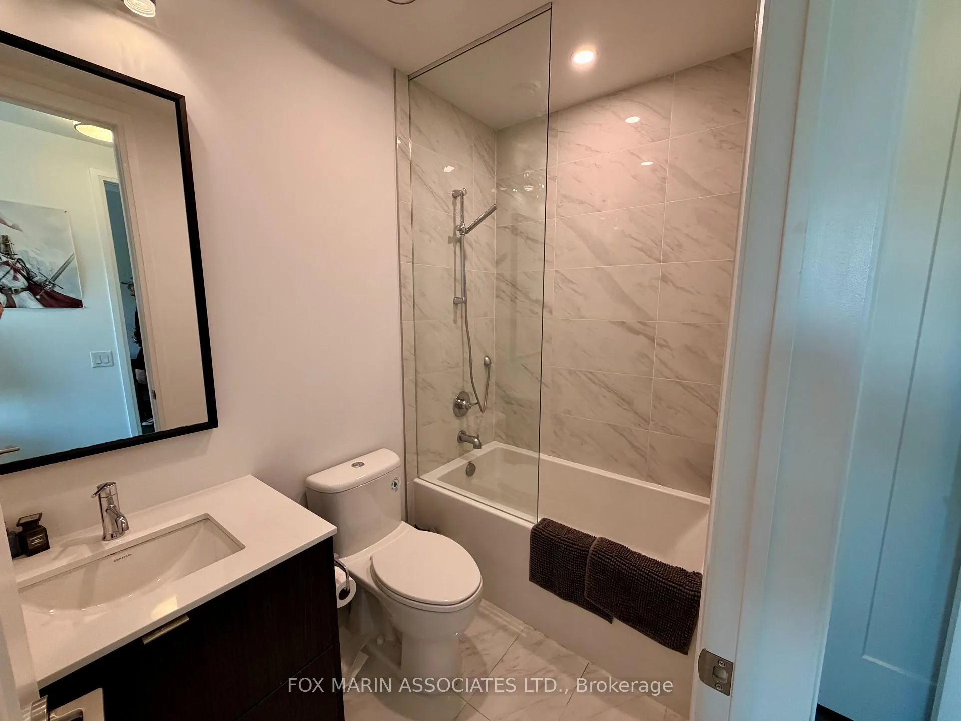 Photo 9 of Unit PH30, 280 Howland Avenue, Toronto, The Annex — HOMEH