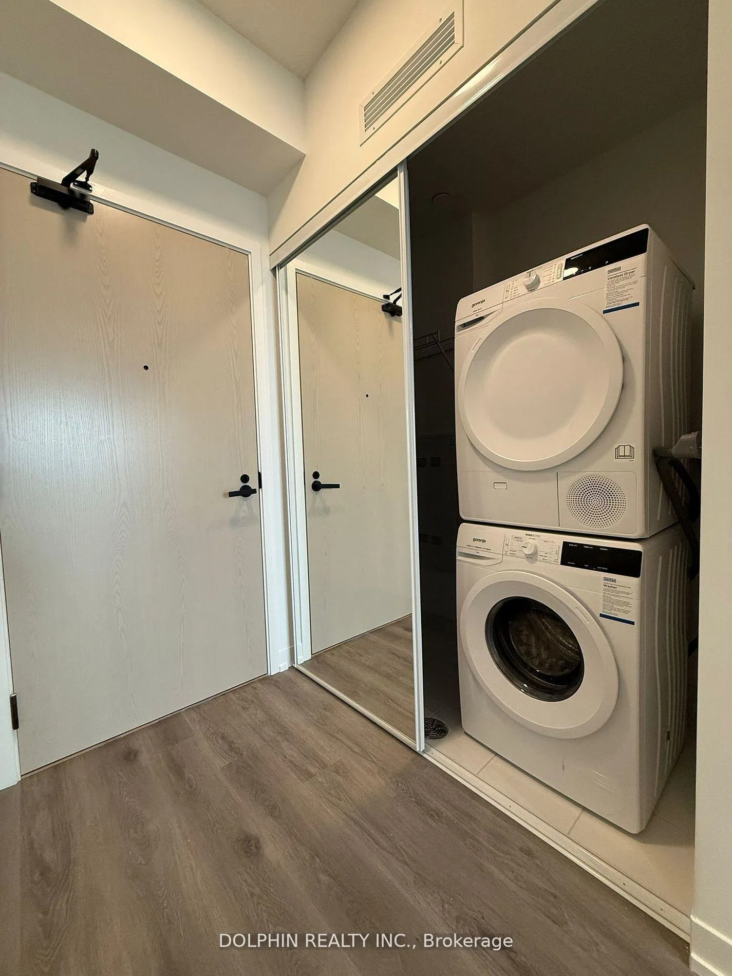 Photo 11 of Unit 3805, 225 Commerce Street, Vaughan, Vaughan Corporate Centre — HOMEH