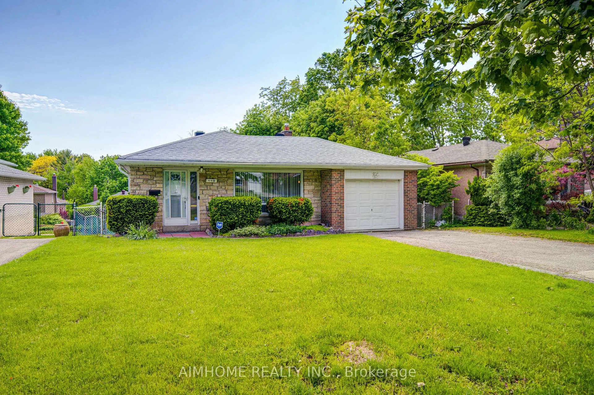 Photo 2 of 119 McNicoll Avenue, North York, Hillcrest Village — HOMEH