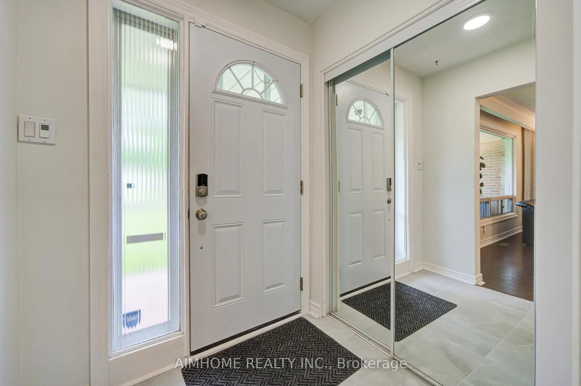 Photo 3 of 119 McNicoll Avenue, North York, Hillcrest Village — HOMEH