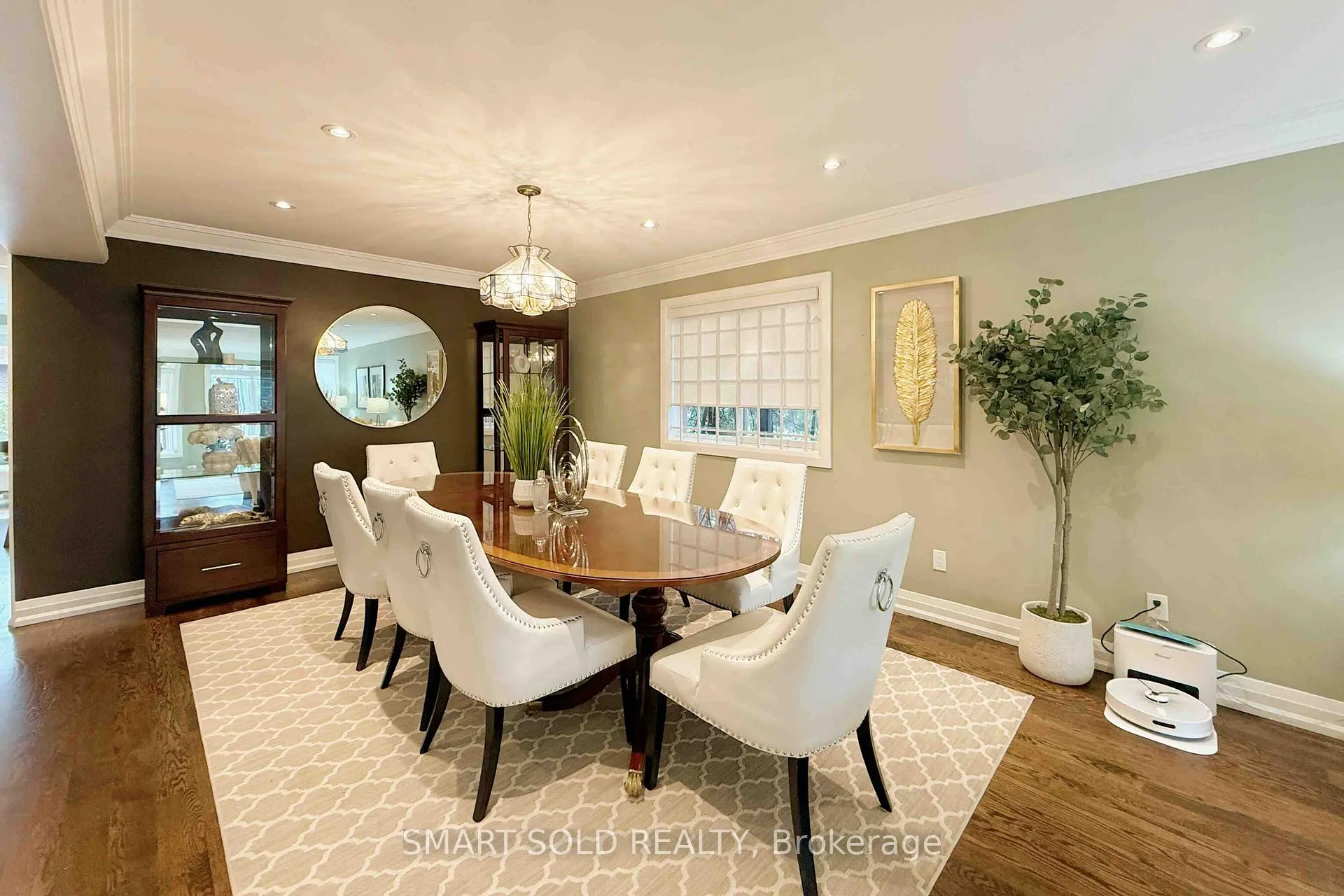 Photo 12 of 107 Arnold Avenue, Vaughan, Crestwood-Springfarm-Yorkhill — HOMEH