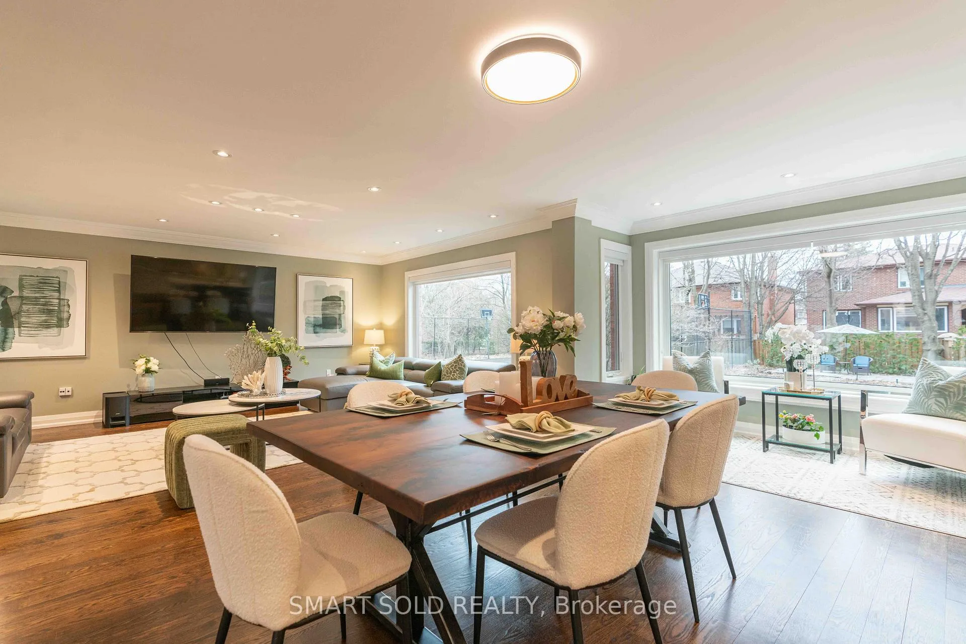 Photo 13 of 107 Arnold Avenue, Vaughan, Crestwood-Springfarm-Yorkhill — HOMEH