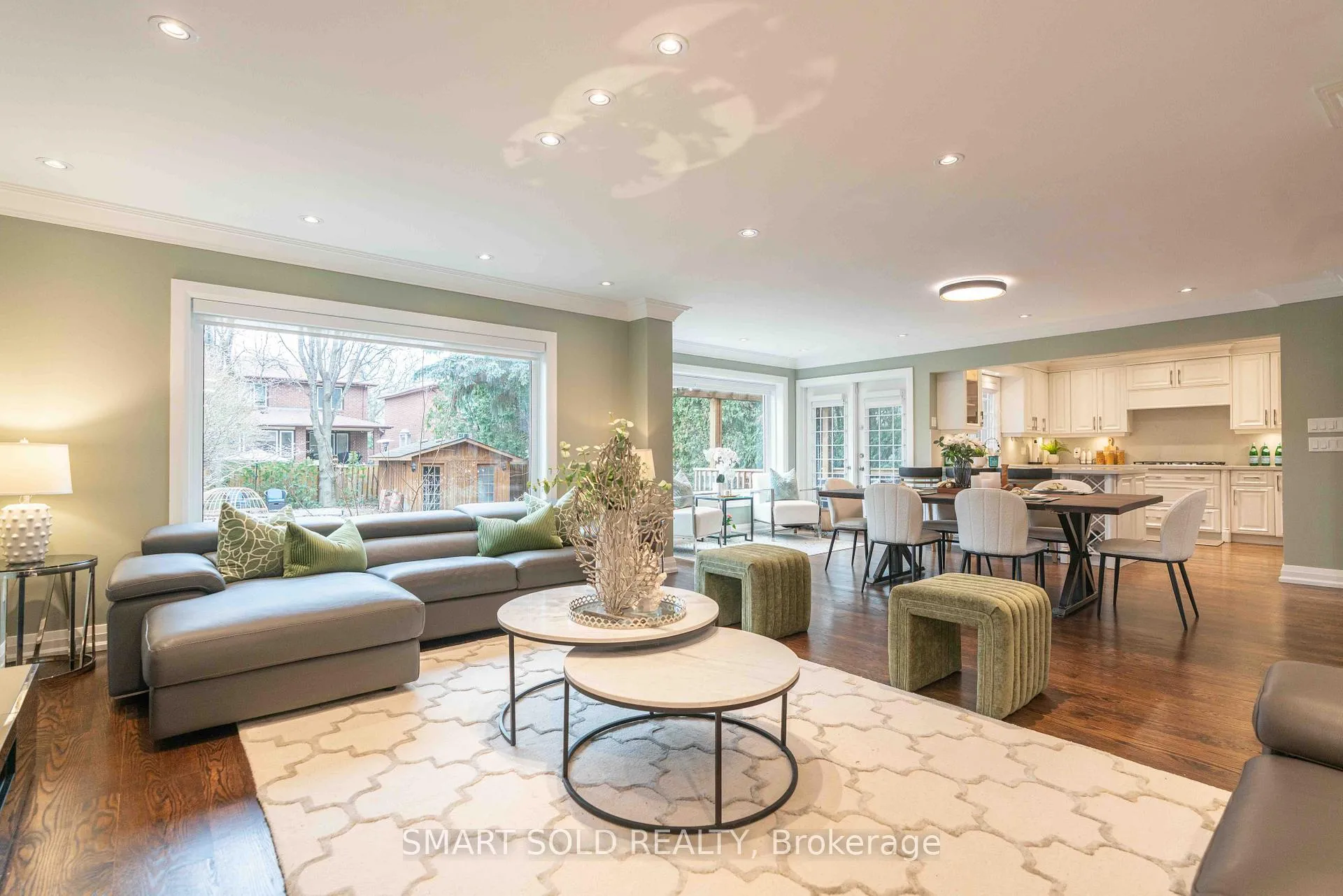 Photo 16 of 107 Arnold Avenue, Vaughan, Crestwood-Springfarm-Yorkhill — HOMEH