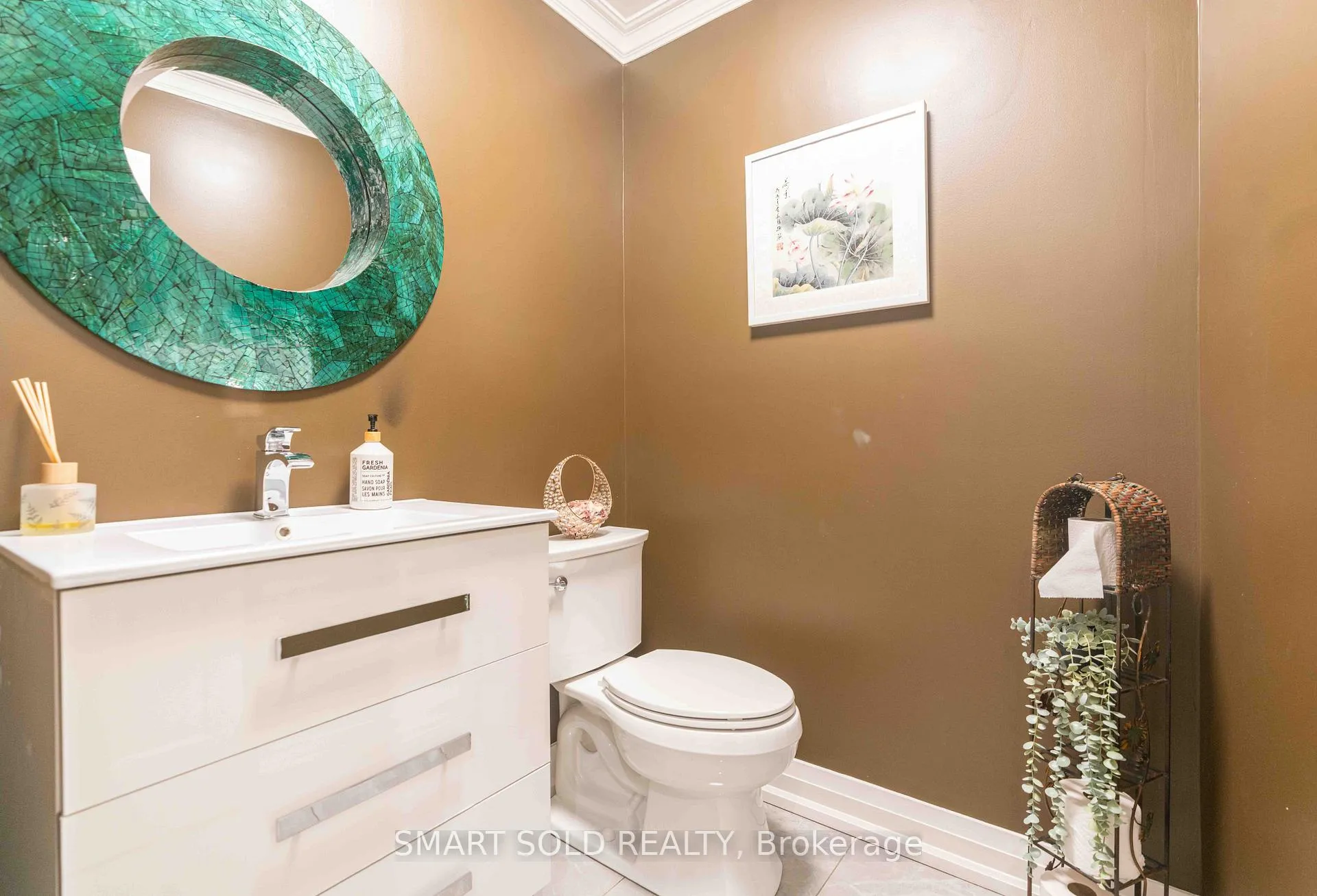 Photo 23 of 107 Arnold Avenue, Vaughan, Crestwood-Springfarm-Yorkhill — HOMEH