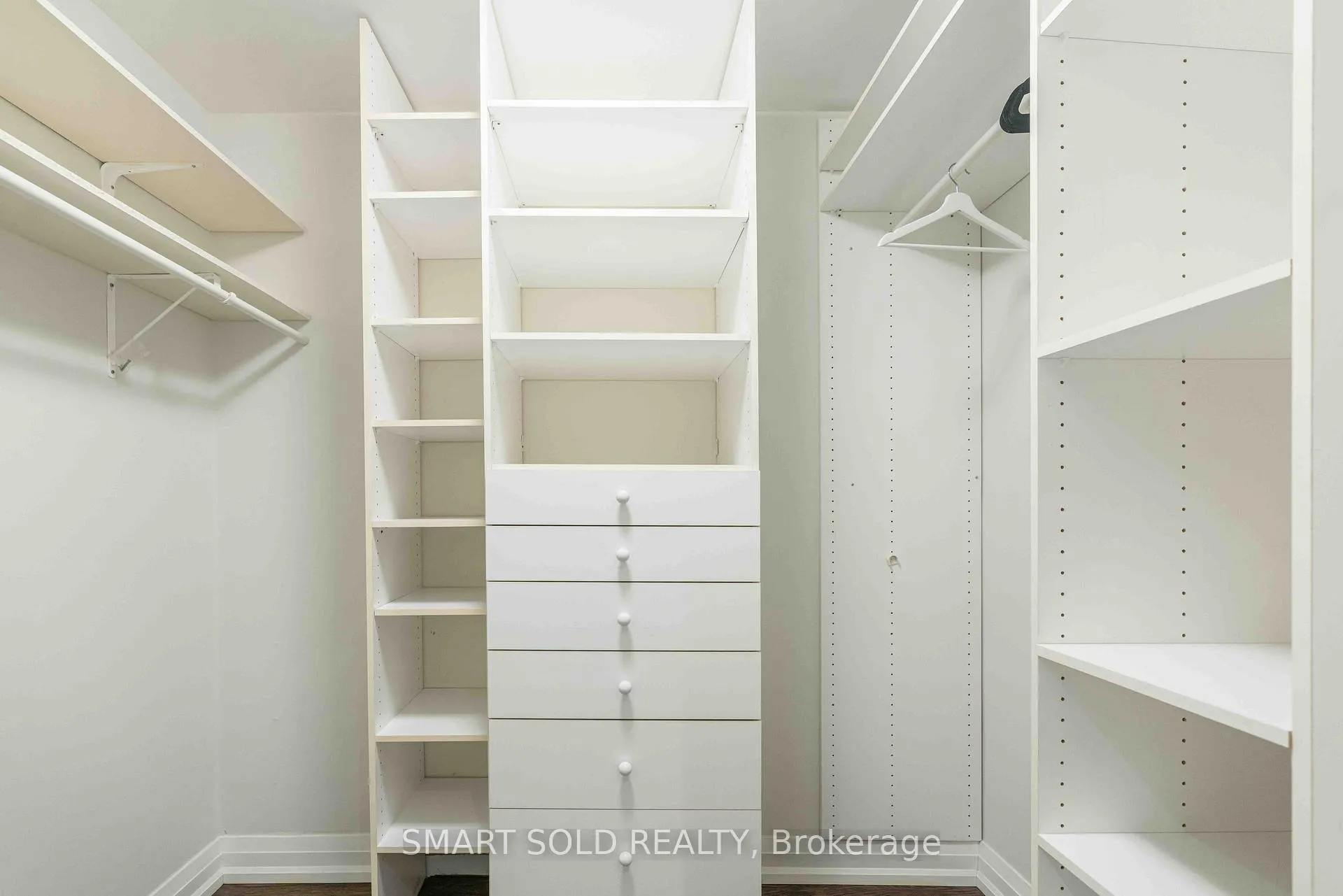 Photo 29 of 107 Arnold Avenue, Vaughan, Crestwood-Springfarm-Yorkhill — HOMEH