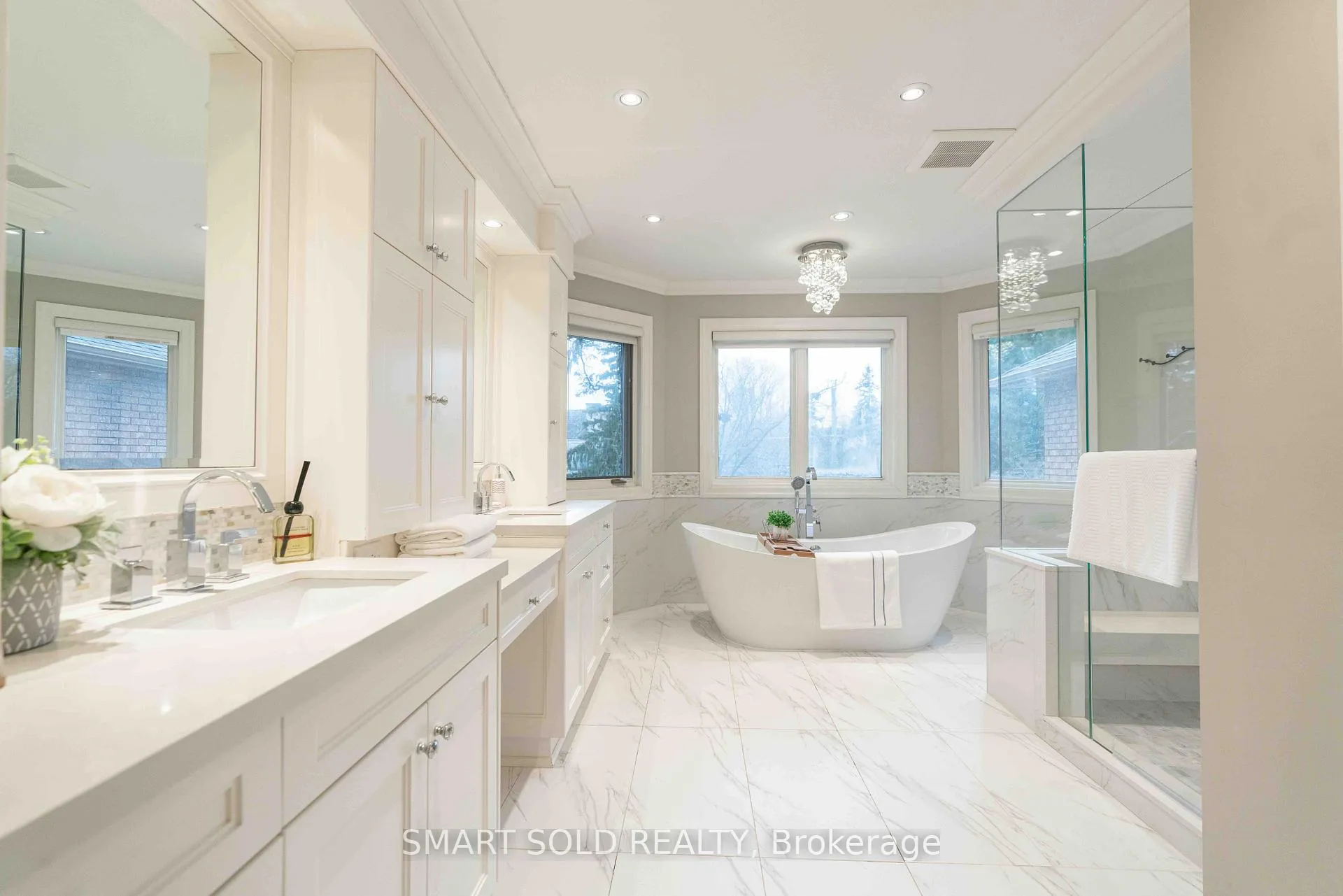 Photo 30 of 107 Arnold Avenue, Vaughan, Crestwood-Springfarm-Yorkhill — HOMEH