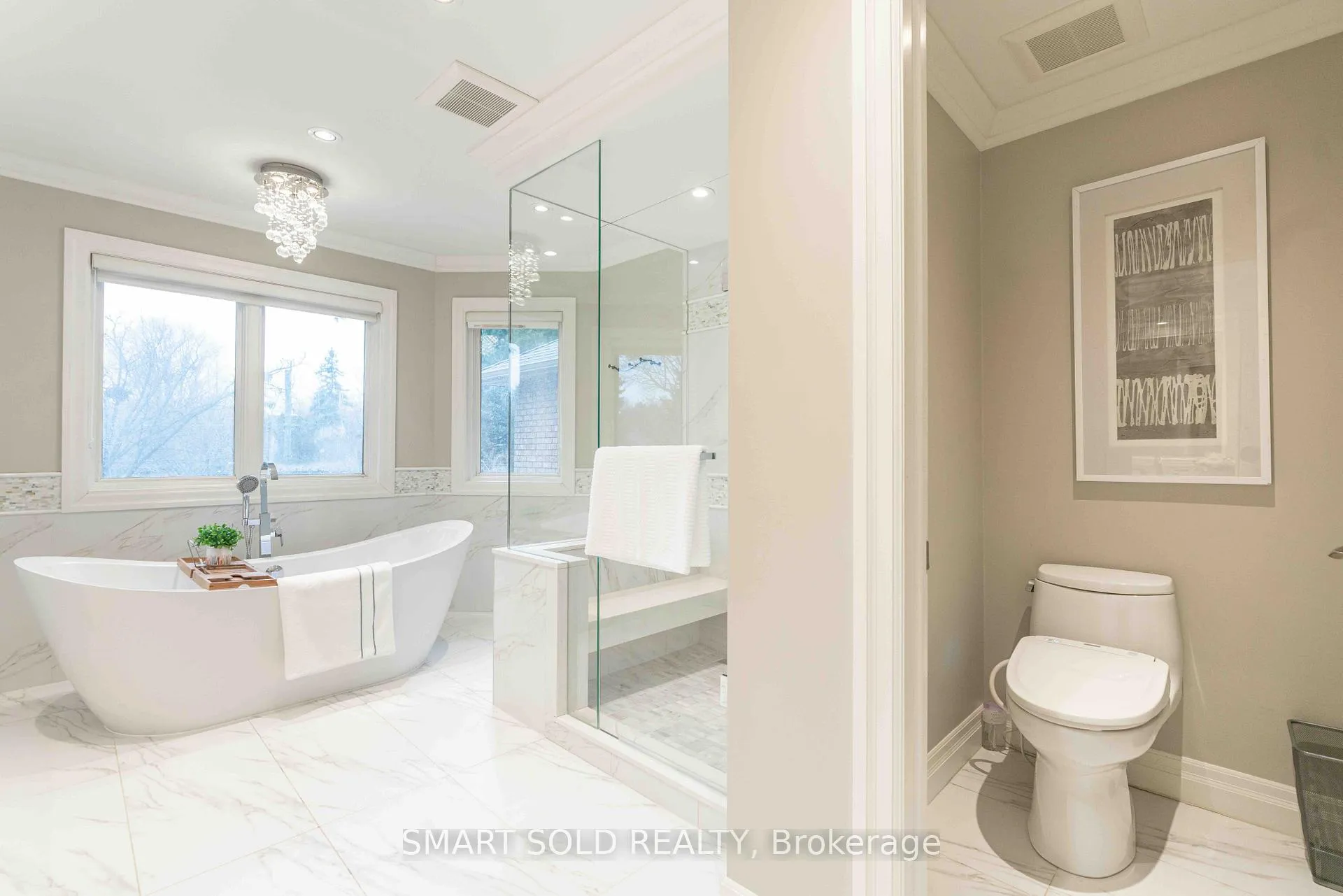Photo 31 of 107 Arnold Avenue, Vaughan, Crestwood-Springfarm-Yorkhill — HOMEH
