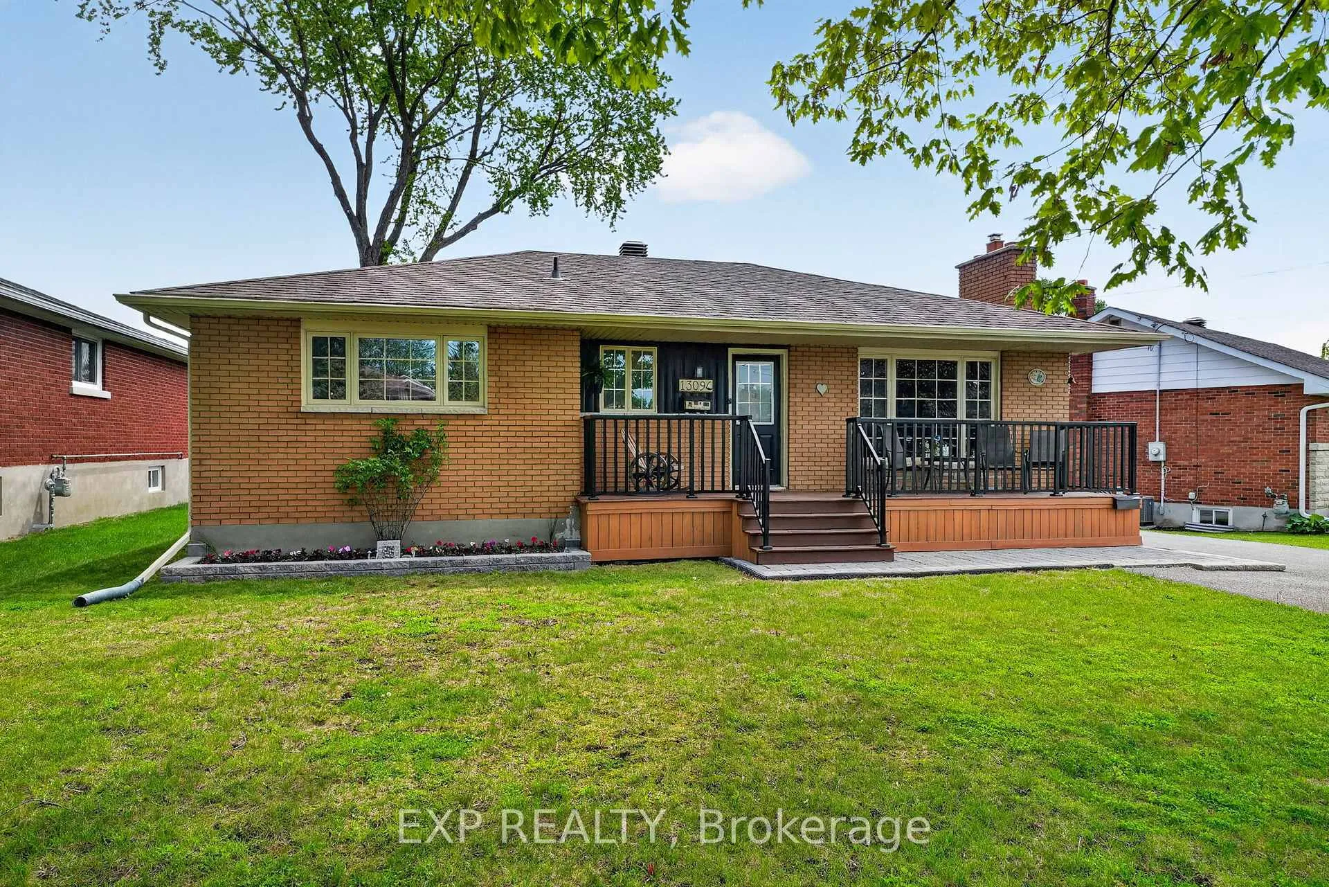 Photo 2 of 1309 Newark Avenue, Cornwall — HOMEH