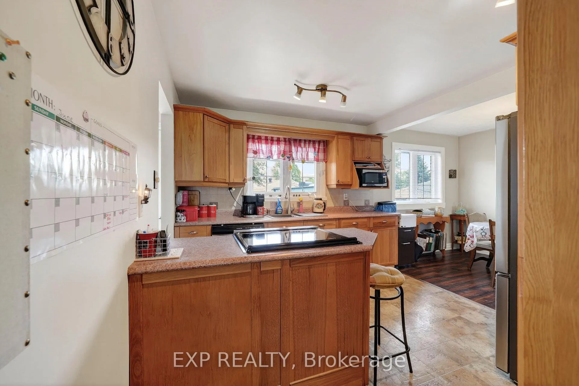 Photo 12 of 1309 Newark Avenue, Cornwall — HOMEH