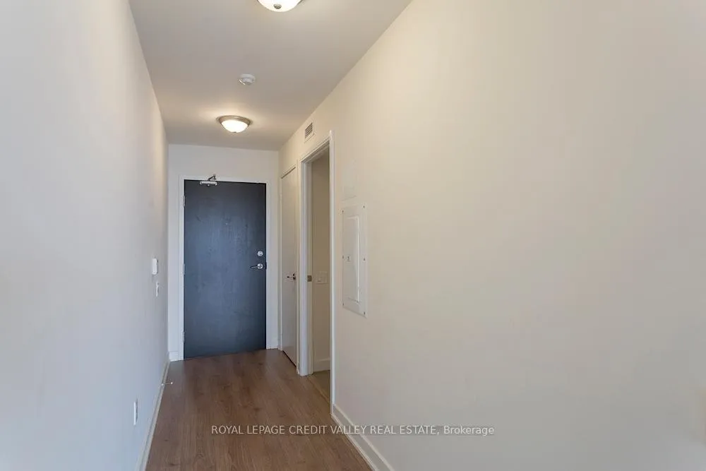 Photo 4 of Unit 912, 78 Tecumseth Street, Toronto, Niagara — HOMEH
