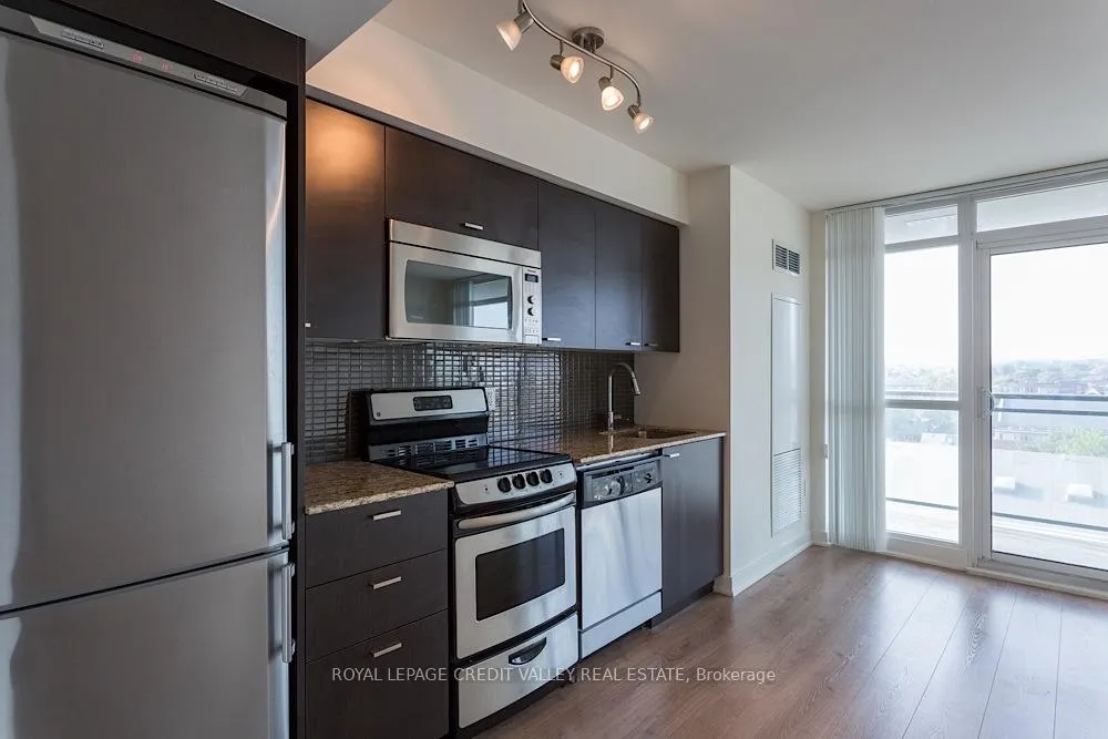 Photo 7 of Unit 912, 78 Tecumseth Street, Toronto, Niagara — HOMEH