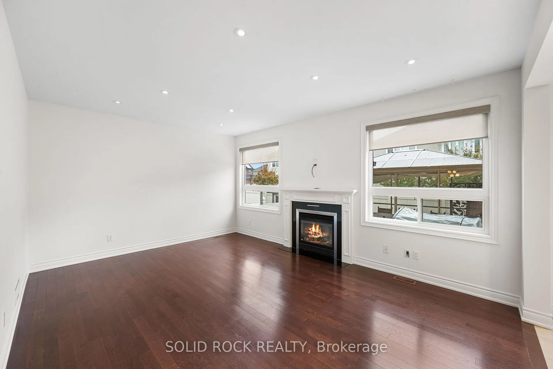 Photo 14 of 347 Bamburgh Way, Ottawa, Barrhaven - Cedargrove/Fraserdale — HOMEH