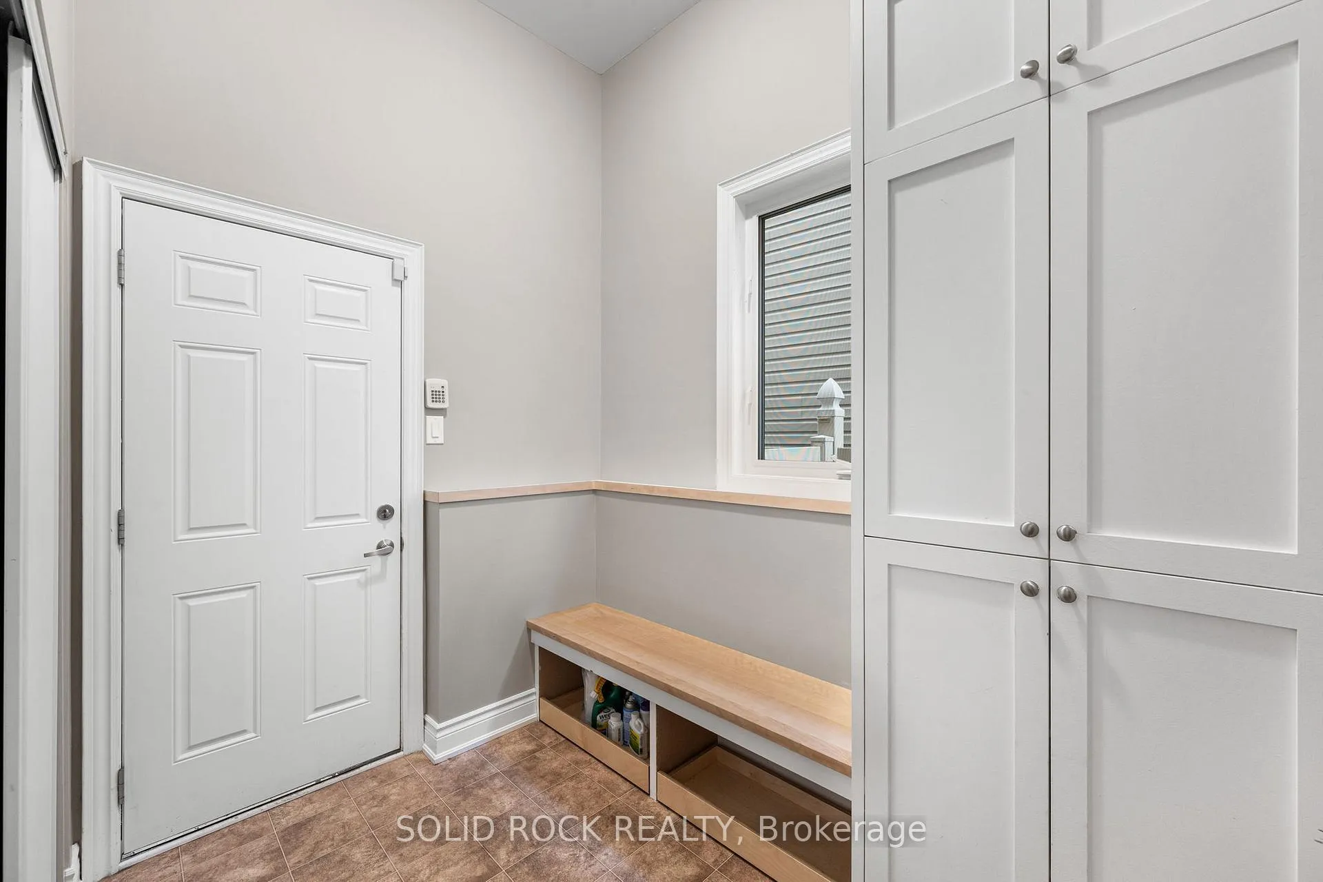 Photo 18 of 347 Bamburgh Way, Ottawa, Barrhaven - Cedargrove/Fraserdale — HOMEH
