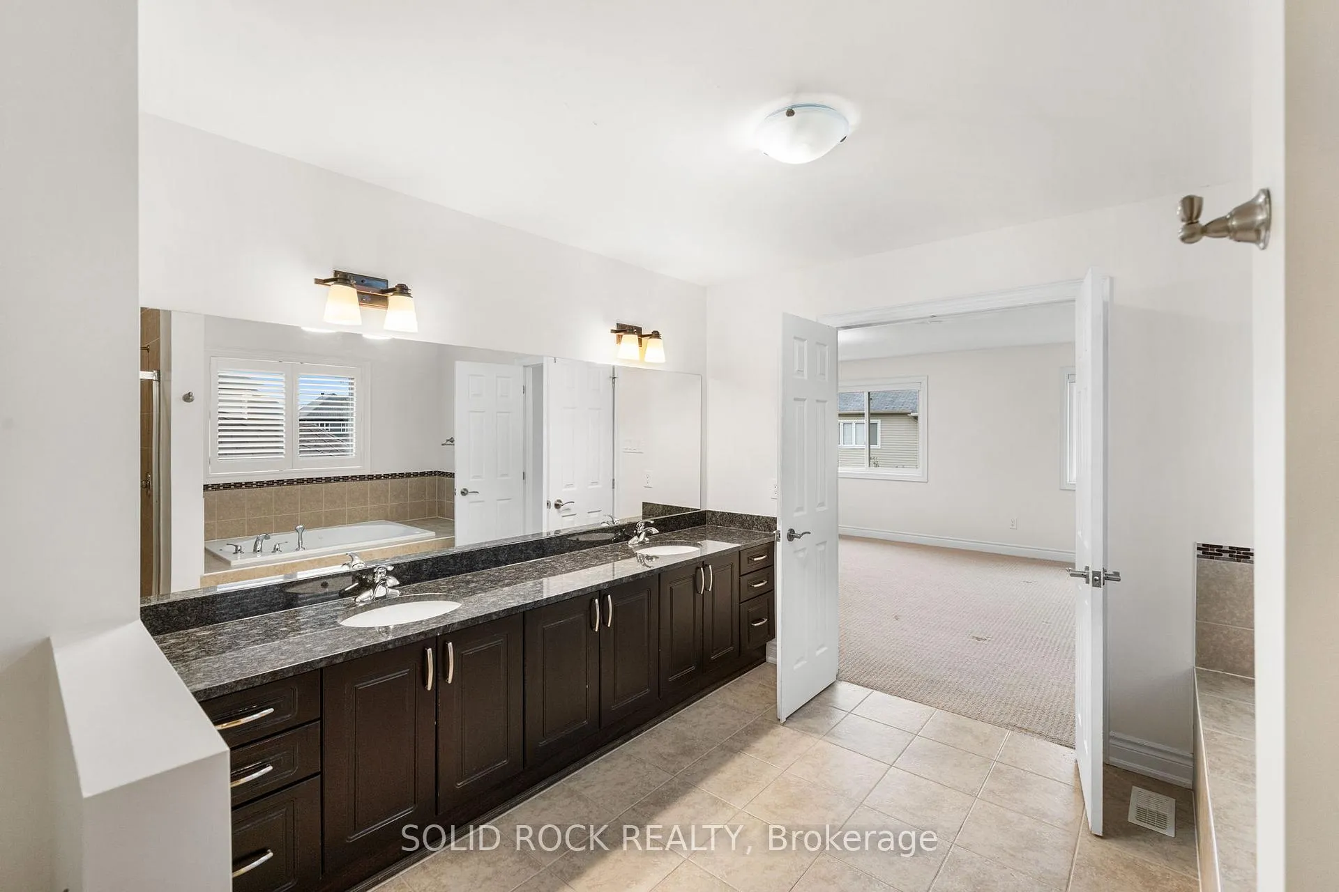 Photo 27 of 347 Bamburgh Way, Ottawa, Barrhaven - Cedargrove/Fraserdale — HOMEH