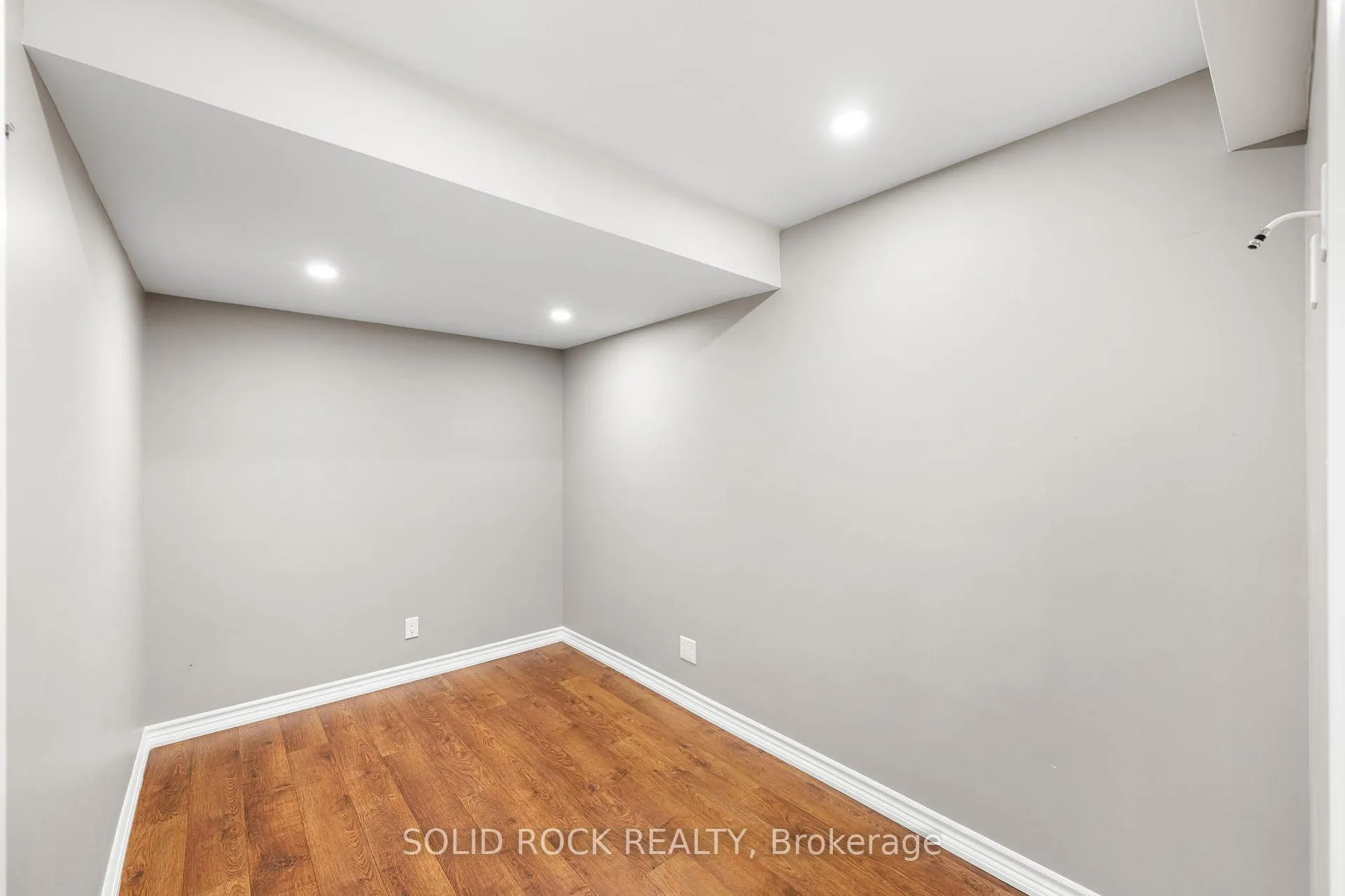 Photo 36 of 347 Bamburgh Way, Ottawa, Barrhaven - Cedargrove/Fraserdale — HOMEH