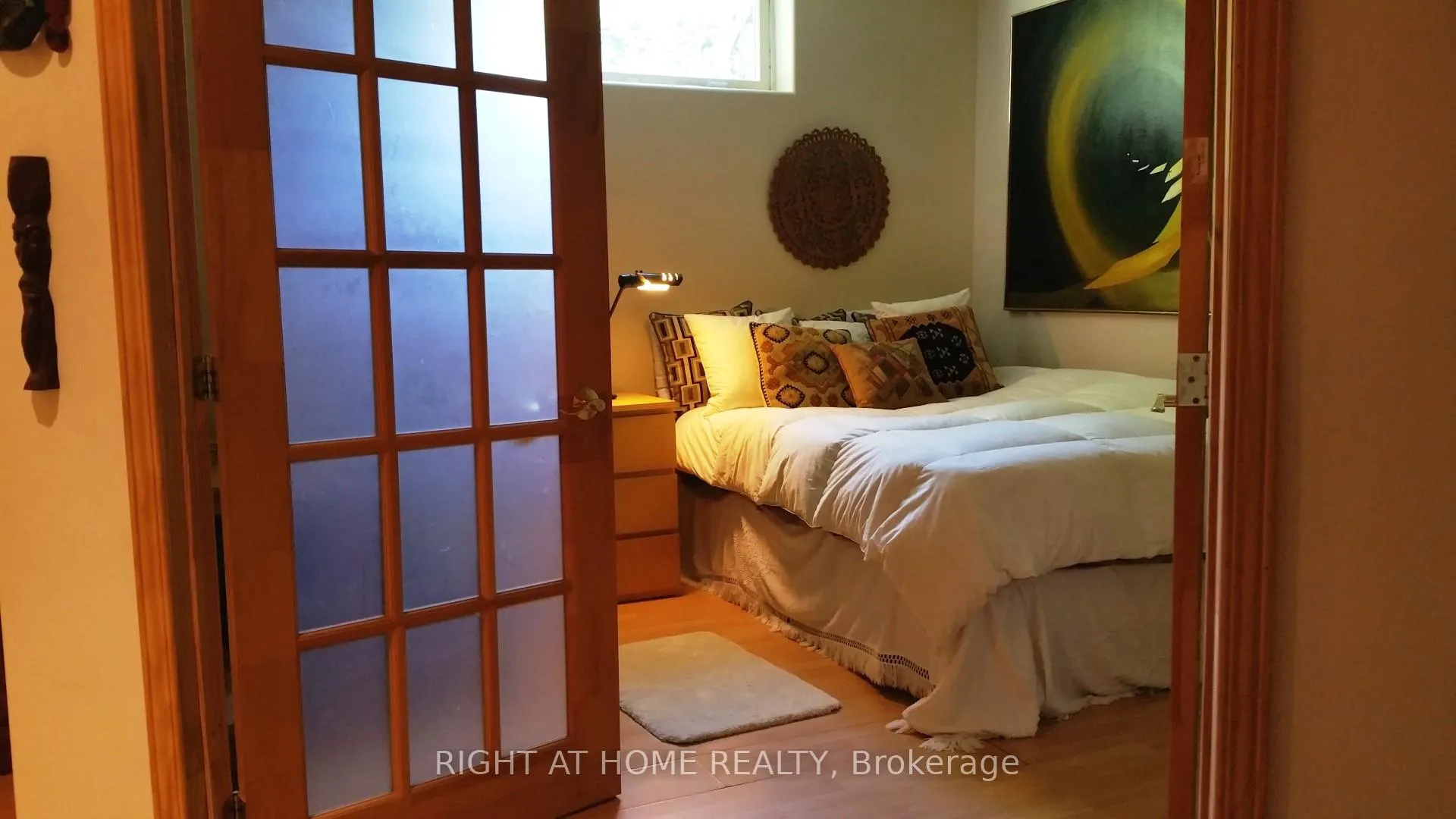 Photo 2 of Unit #B, 142 Windhurst Drive, Ottawa, Barrhaven East — HOMEH