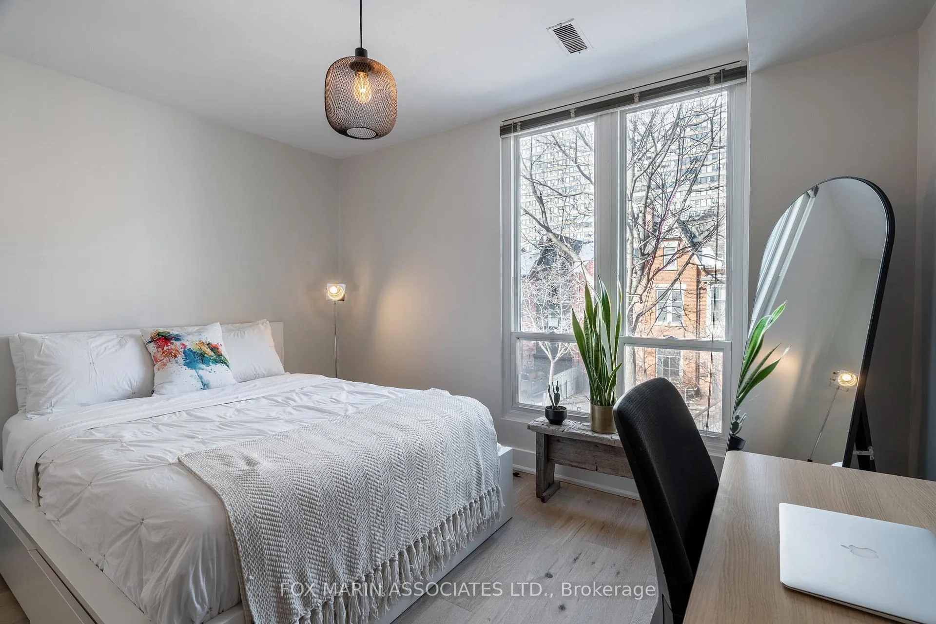 Photo 37 of 61 McGill Street, Toronto, Church-Yonge Corridor — HOMEH
