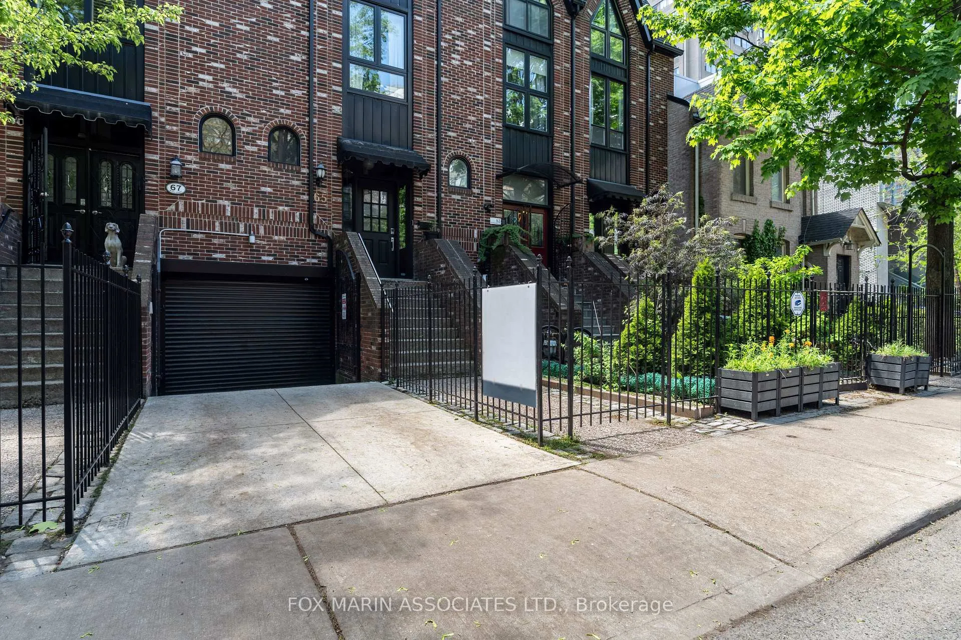 Photo 49 of 61 McGill Street, Toronto, Church-Yonge Corridor — HOMEH
