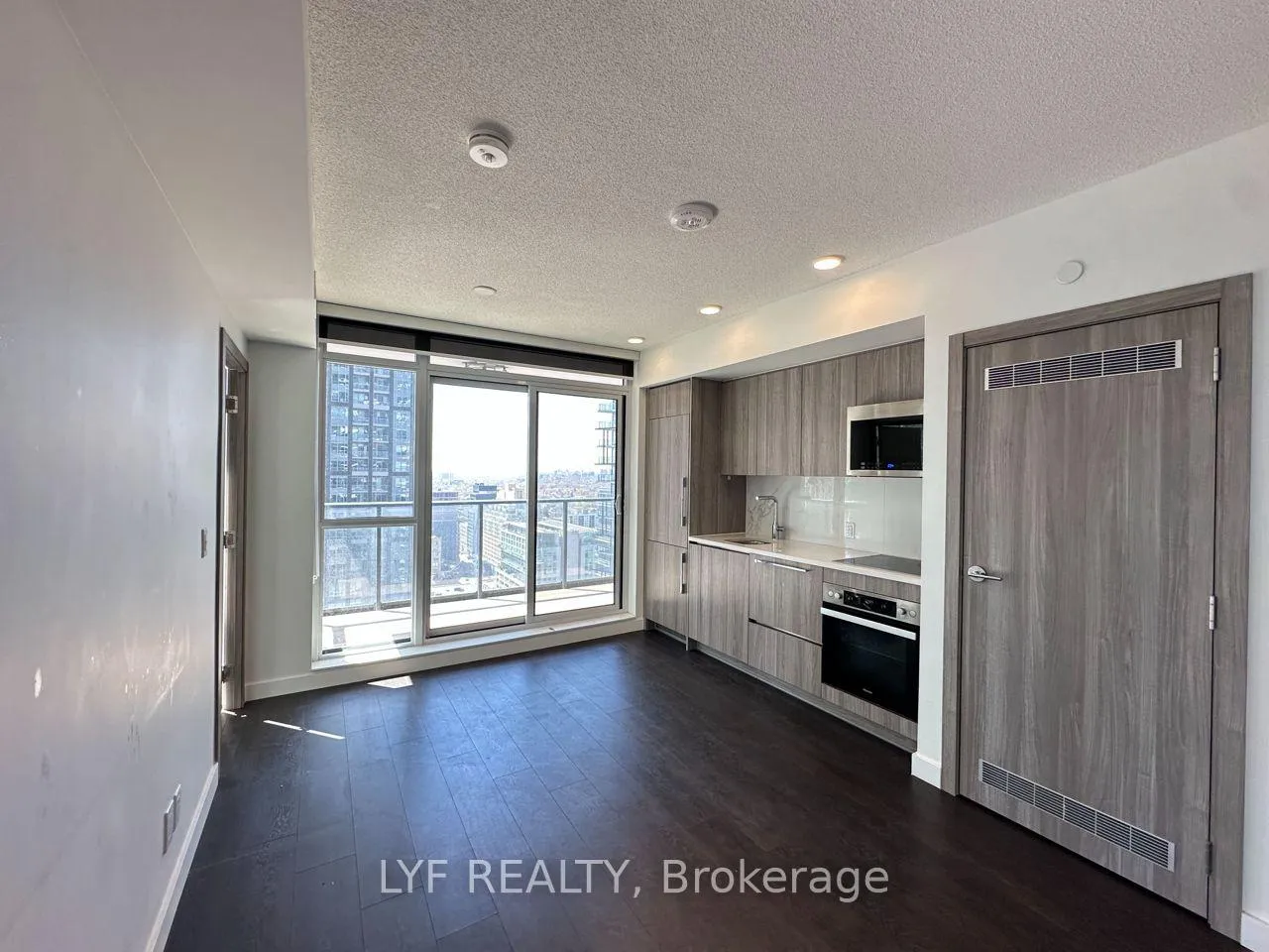 Photo 6 of Unit 2907, 38 Widmer Street, Toronto, Waterfront Communities — HOMEH