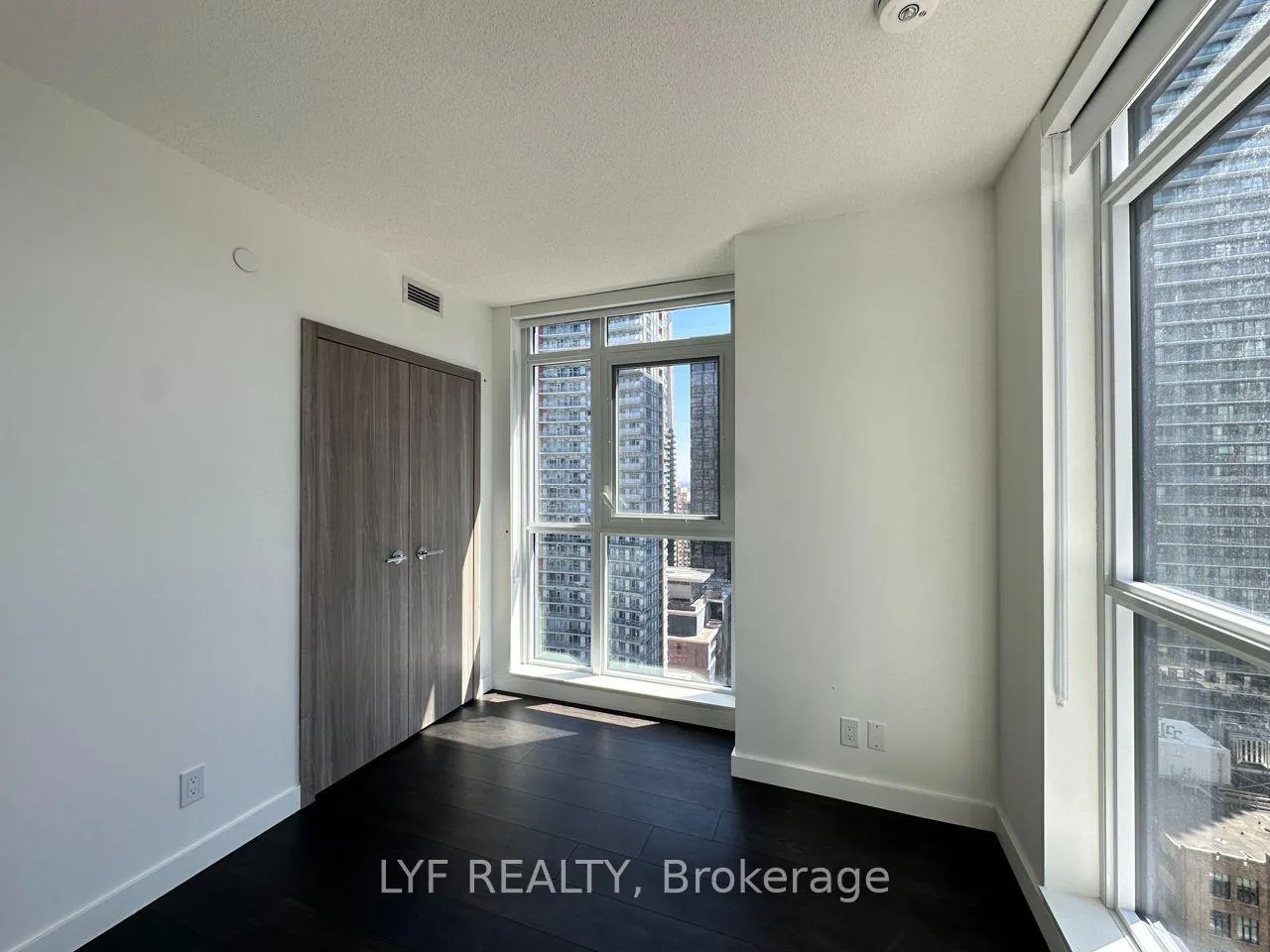 Photo 12 of Unit 2907, 38 Widmer Street, Toronto, Waterfront Communities — HOMEH