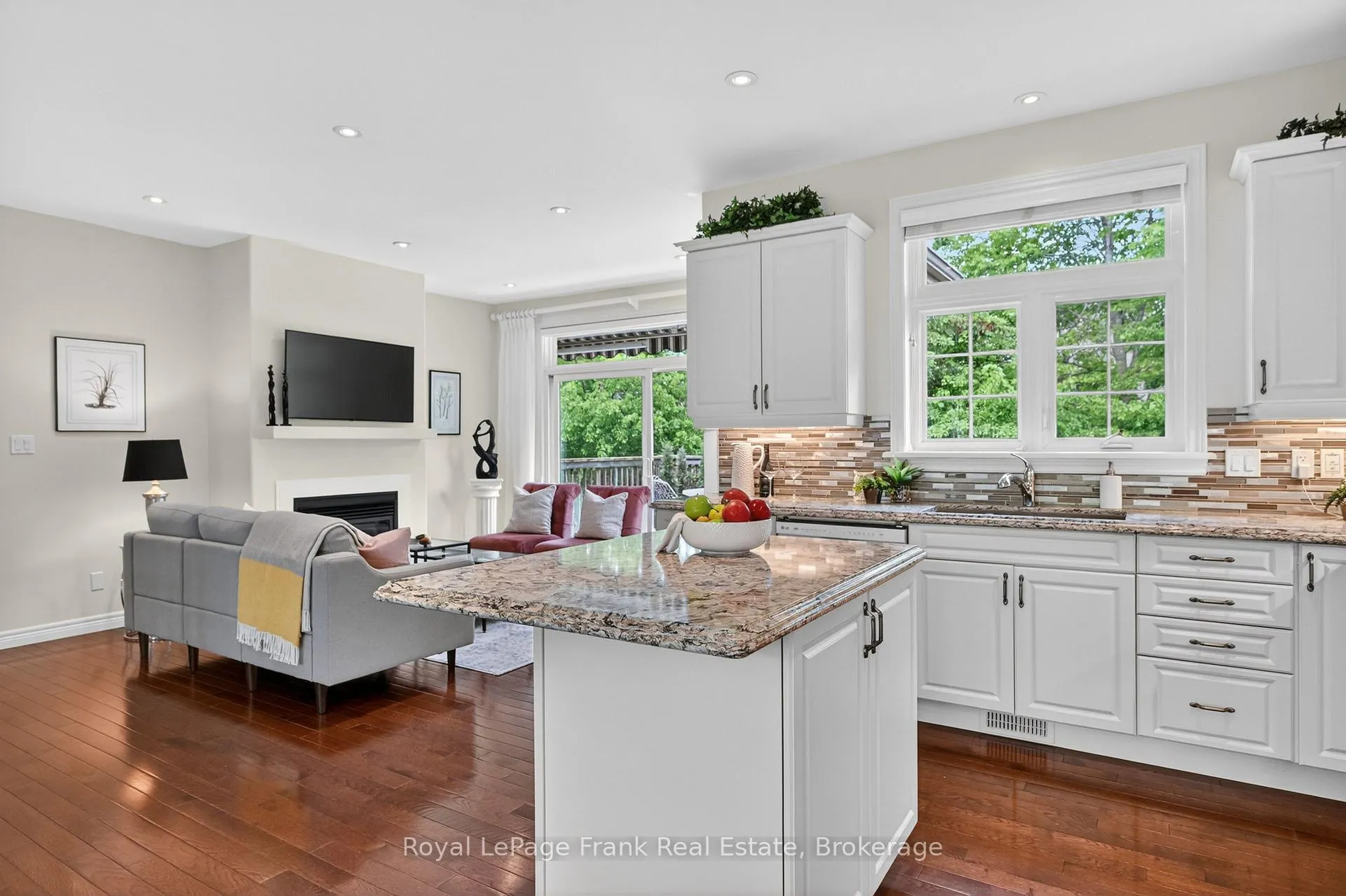 Photo 11 of Unit 42, 301 Carnegie Avenue, Peterborough, Northcrest Ward 5 — HOMEH