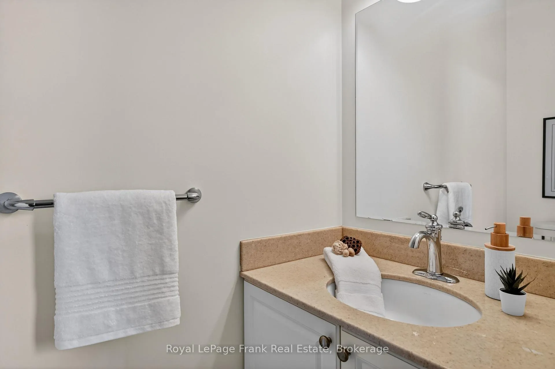 Photo 32 of Unit 42, 301 Carnegie Avenue, Peterborough, Northcrest Ward 5 — HOMEH