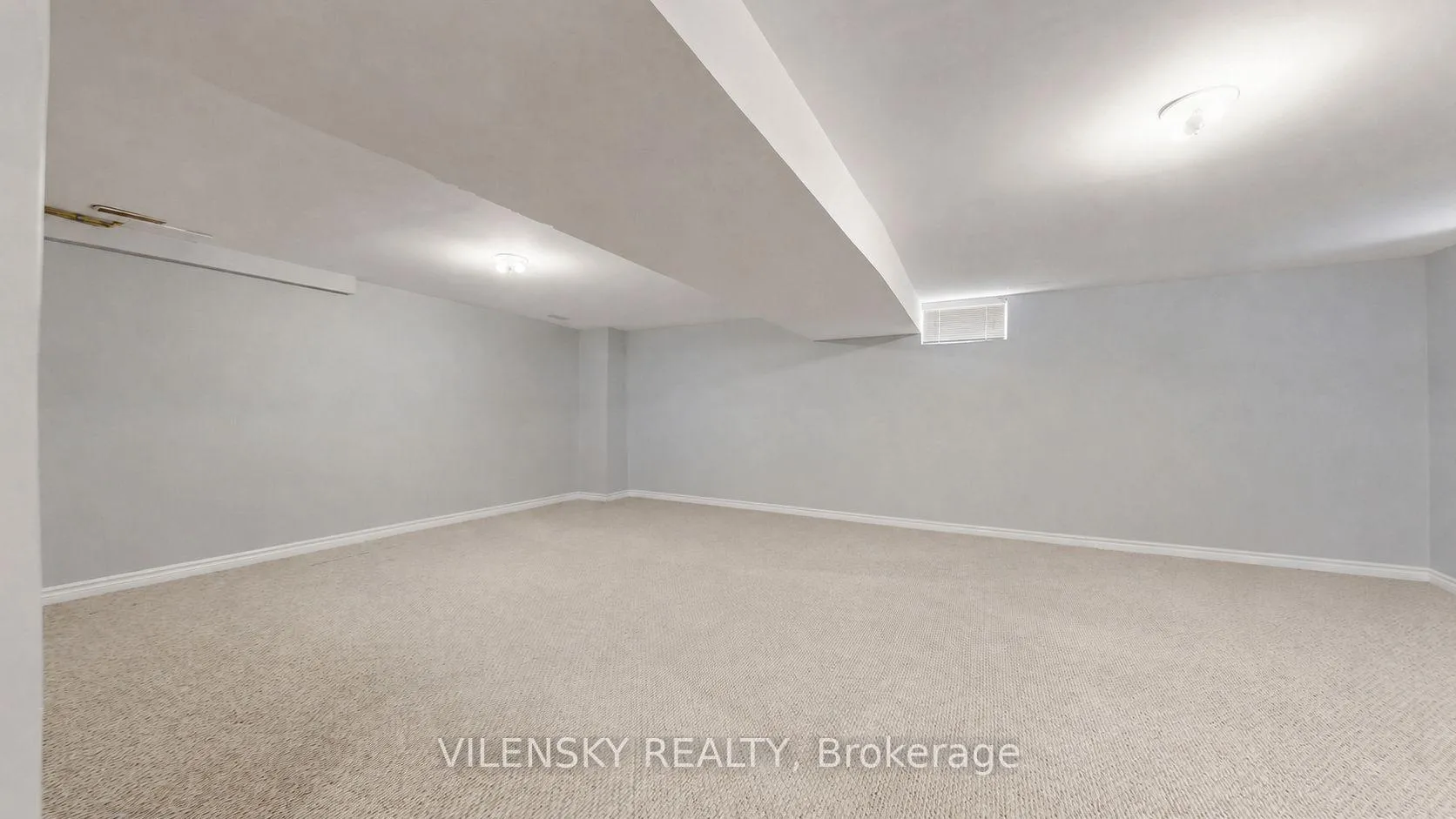 Photo 32 of 96 Sawmill Valley Drive, Newmarket, Summerhill Estates — HOMEH
