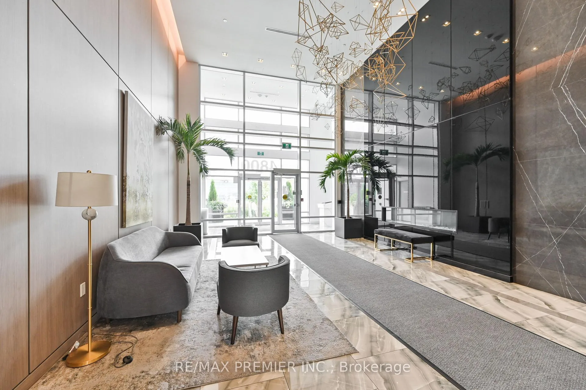 Photo 2 of Unit 823, 4800 Highway 7, Vaughan, East Woodbridge — HOMEH