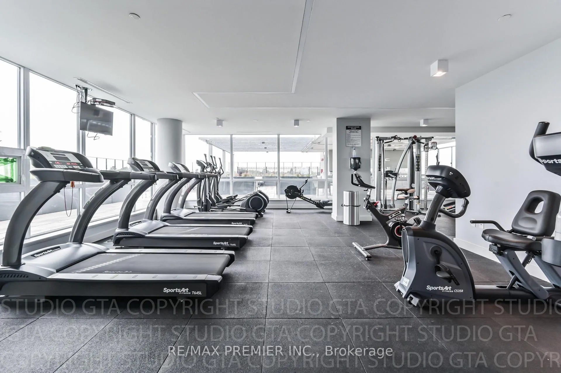Photo 5 of Unit 823, 4800 Highway 7, Vaughan, East Woodbridge — HOMEH
