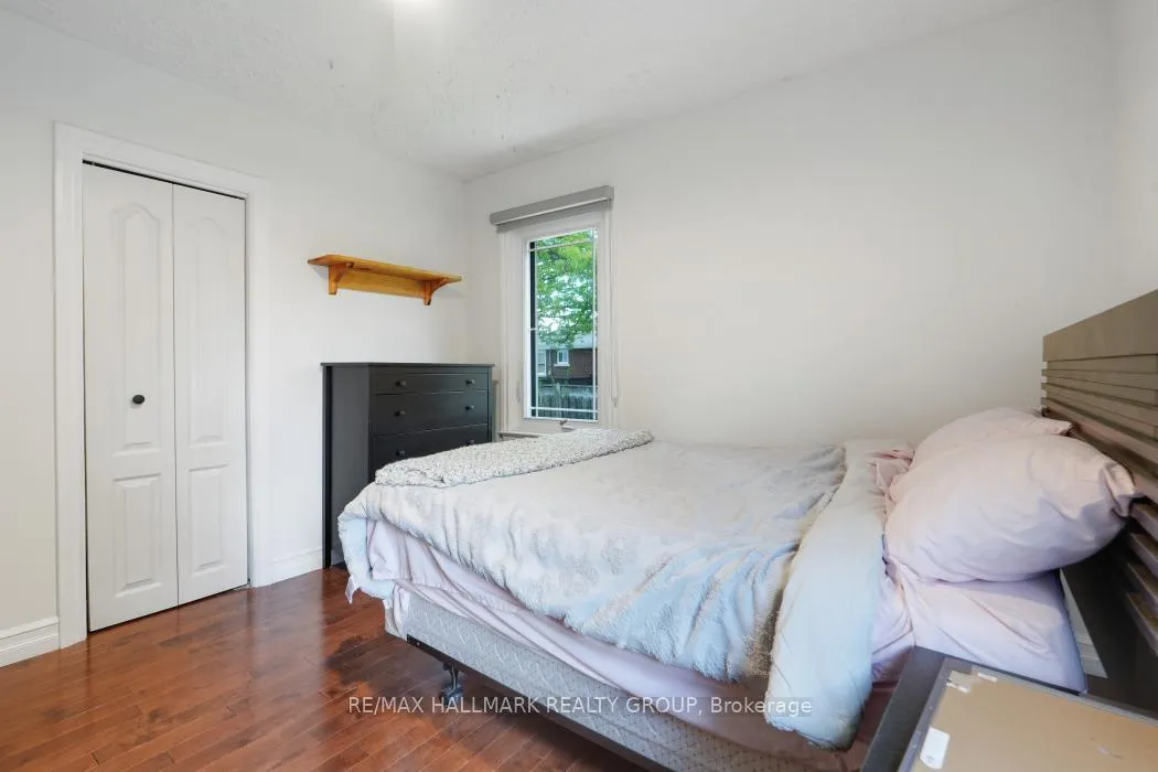 Photo 13 of 2481 Chasseur Avenue, Ottawa, Heron Park — HOMEH