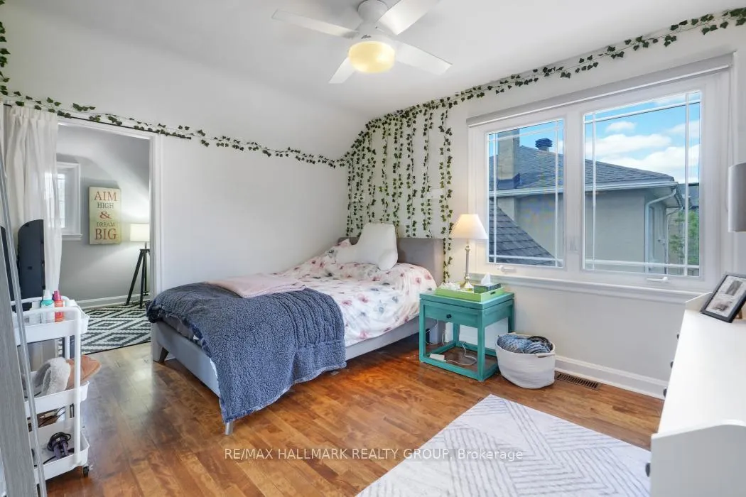 Photo 26 of 2481 Chasseur Avenue, Ottawa, Heron Park — HOMEH