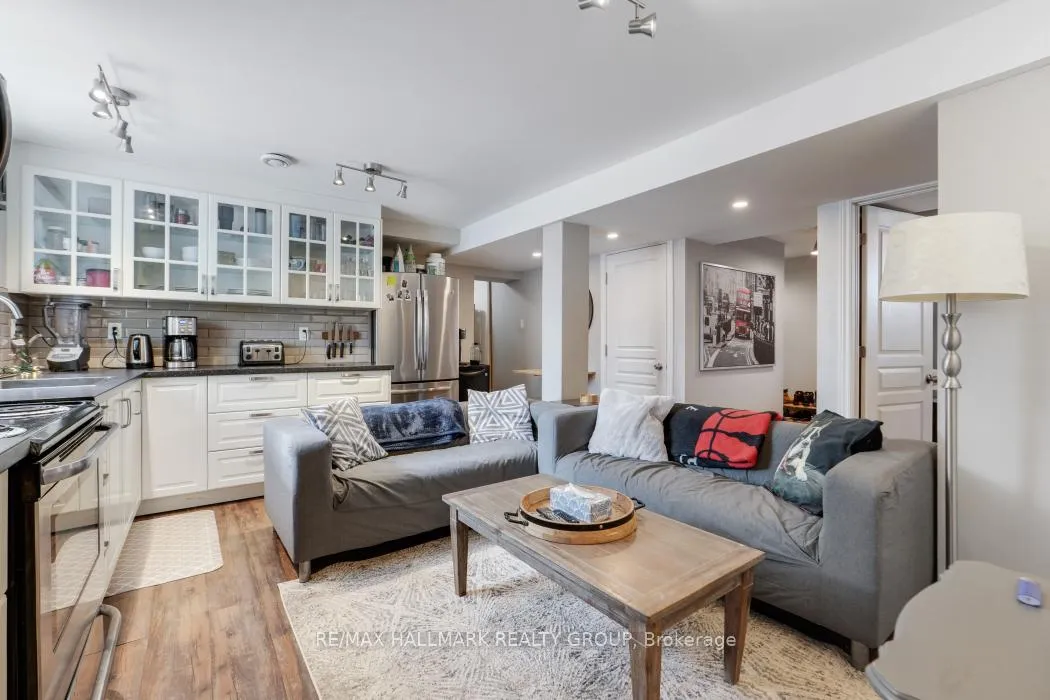 Photo 29 of 2481 Chasseur Avenue, Ottawa, Heron Park — HOMEH