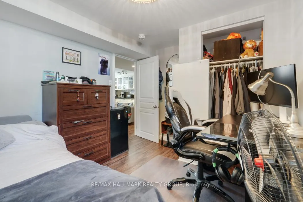 Photo 36 of 2481 Chasseur Avenue, Ottawa, Heron Park — HOMEH
