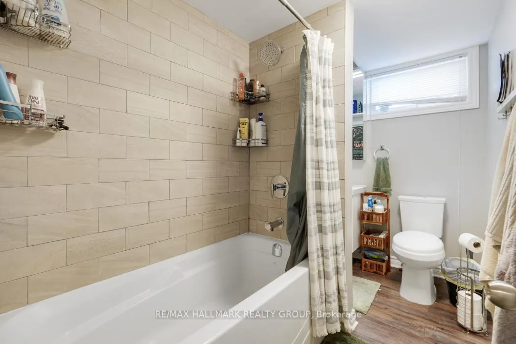 Photo 39 of 2481 Chasseur Avenue, Ottawa, Heron Park — HOMEH
