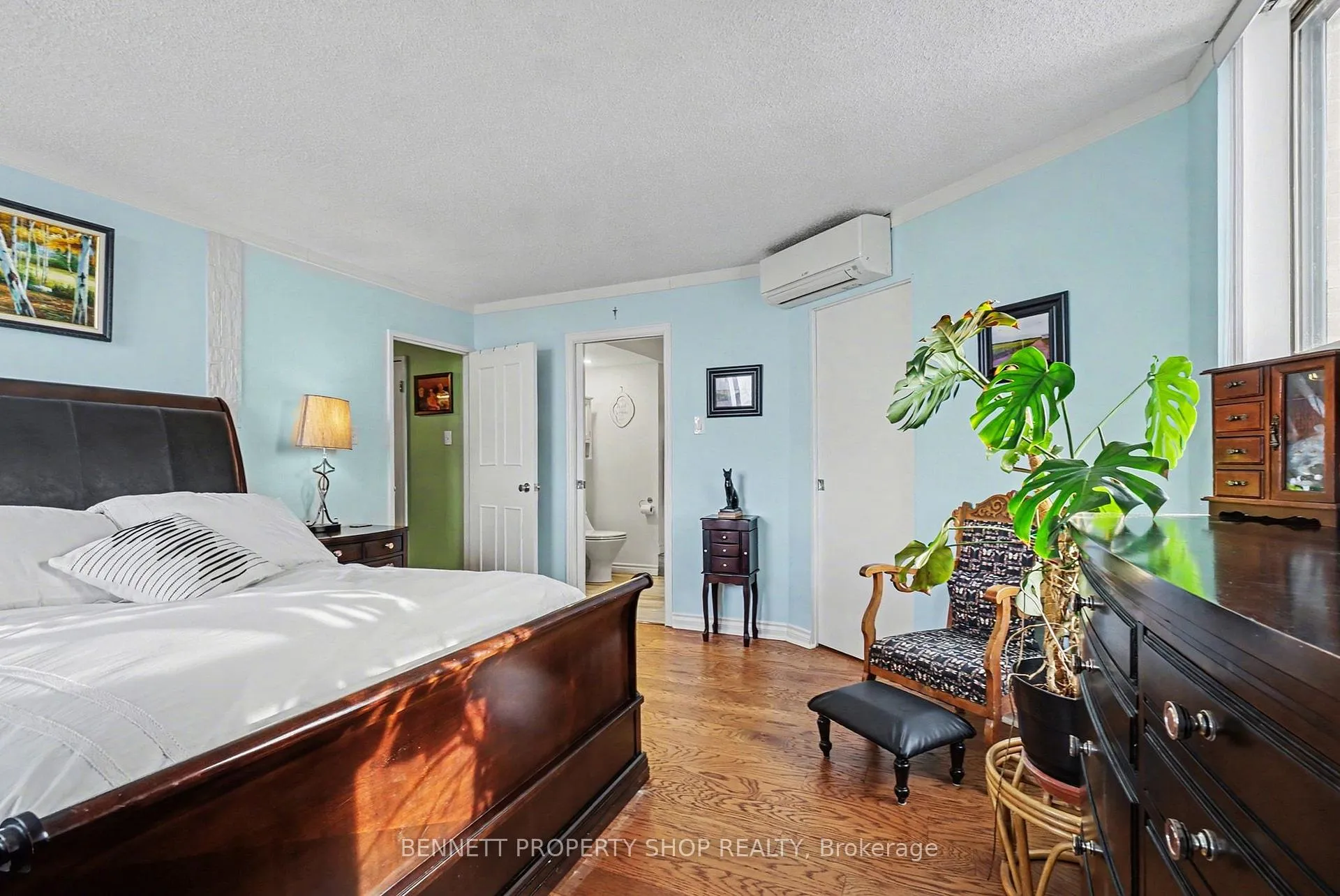Photo 8 of Unit 1402, 505 St Laurent Boulevard, Ottawa, Viscount Alexander Park — HOMEH