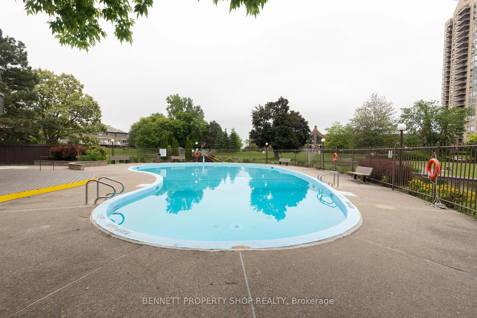 Photo 21 of Unit 1402, 505 St Laurent Boulevard, Ottawa, Viscount Alexander Park — HOMEH