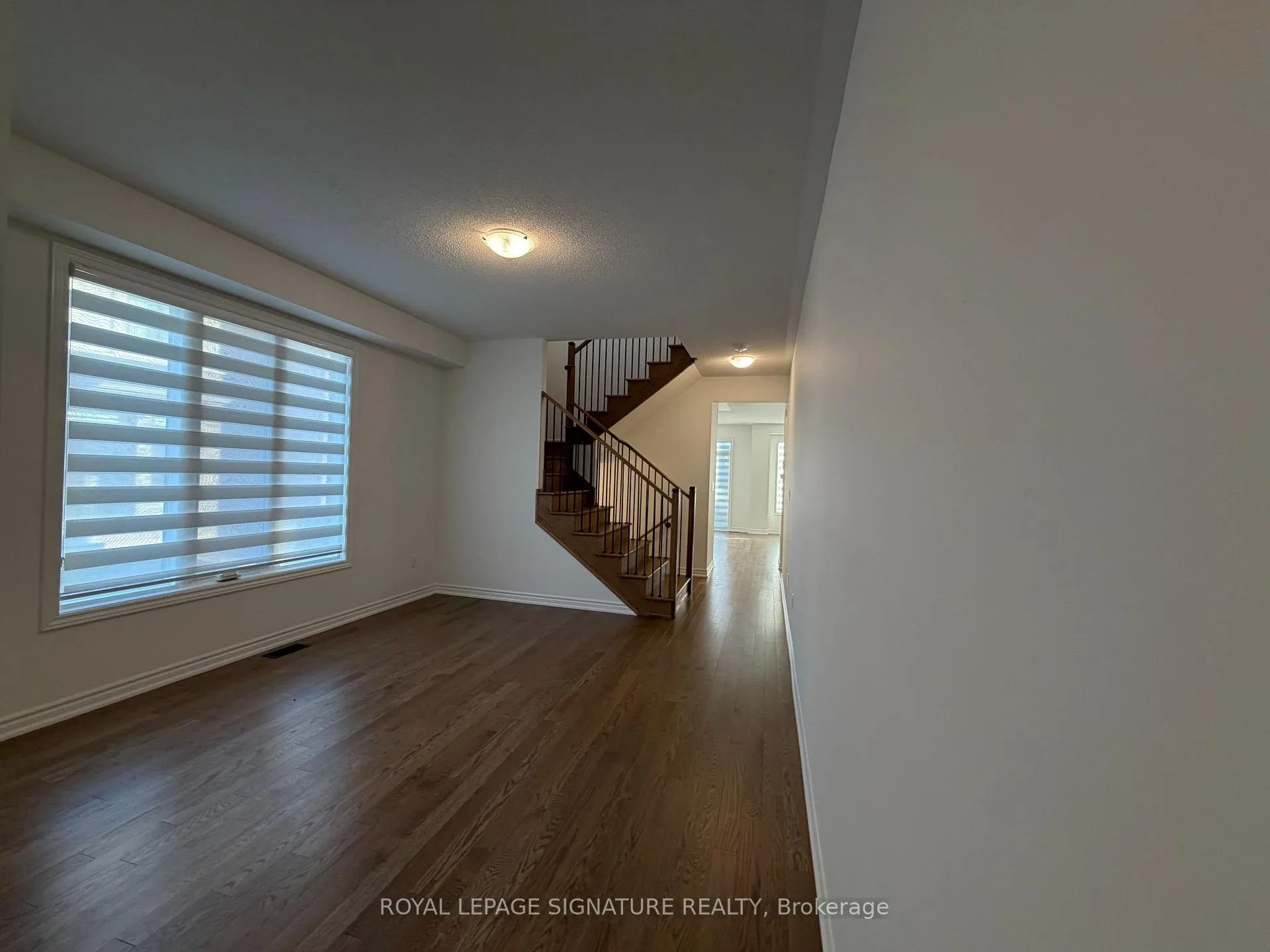 Photo 4 of 1460 Chamomile Crescent W, Milton, Walker — HOMEH