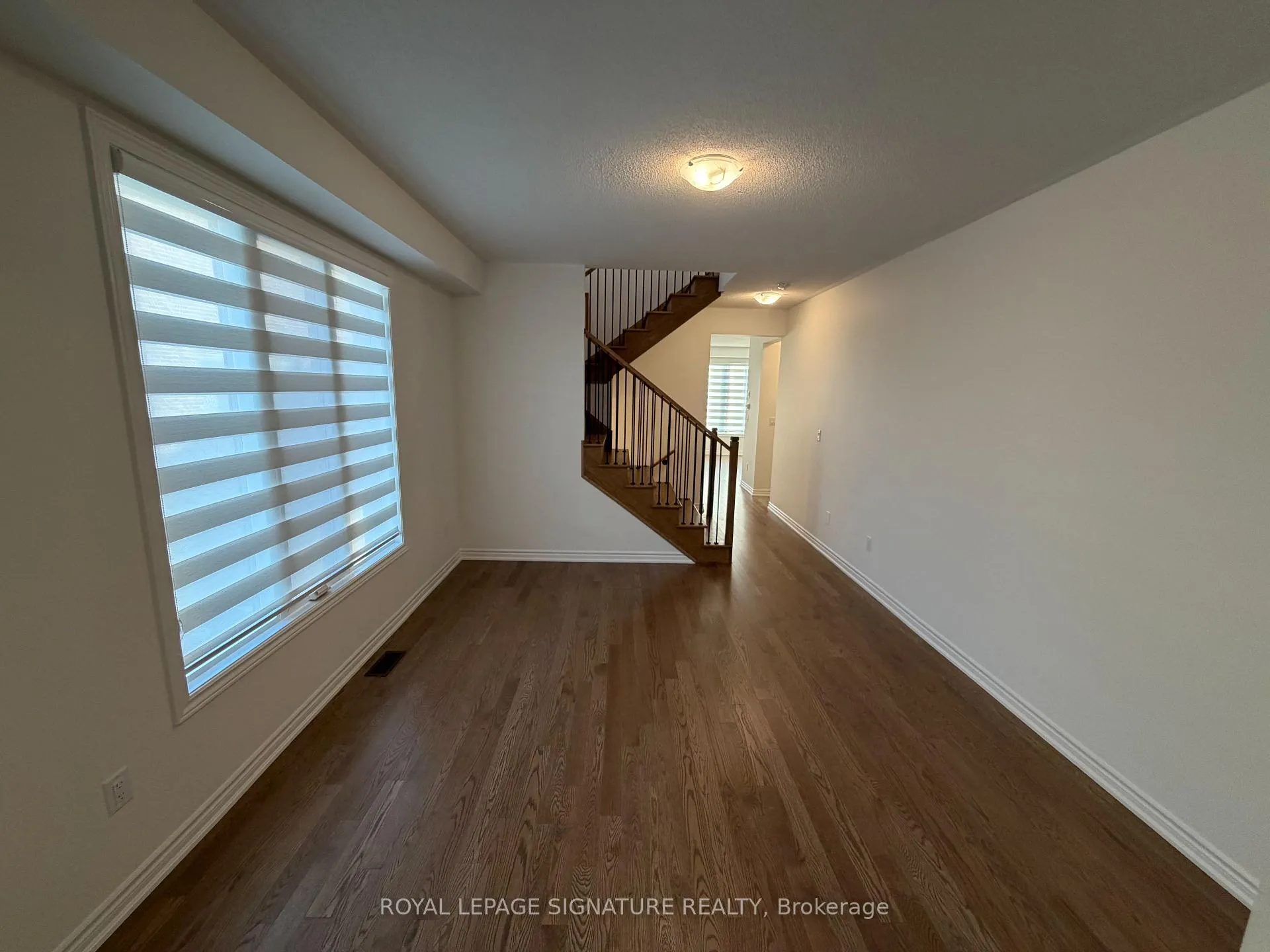 Photo 5 of 1460 Chamomile Crescent W, Milton, Walker — HOMEH