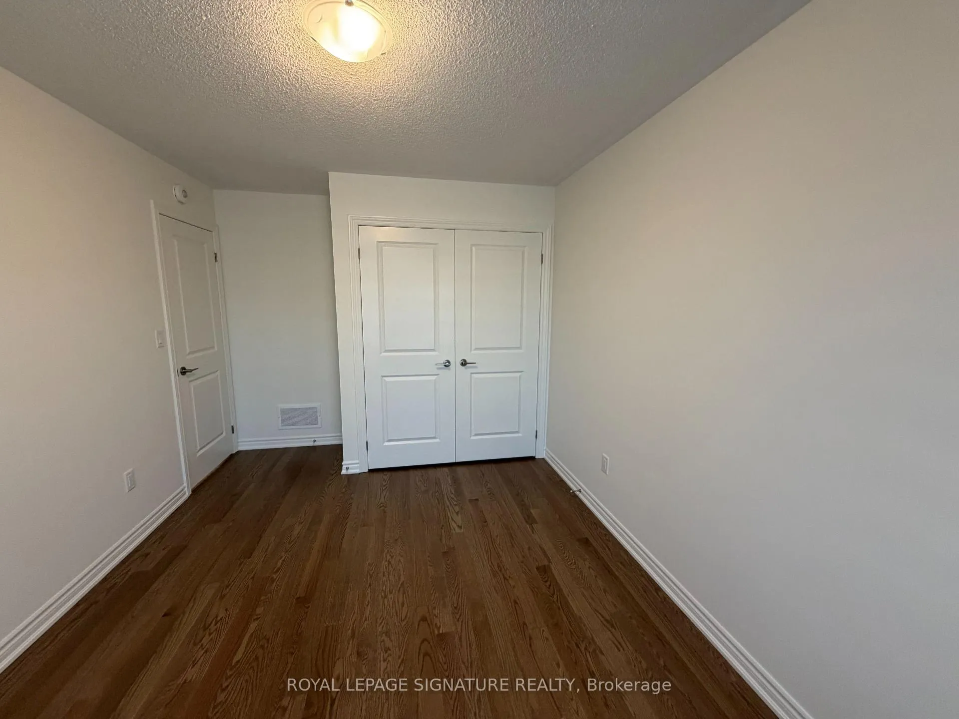 Photo 22 of 1460 Chamomile Crescent W, Milton, Walker — HOMEH