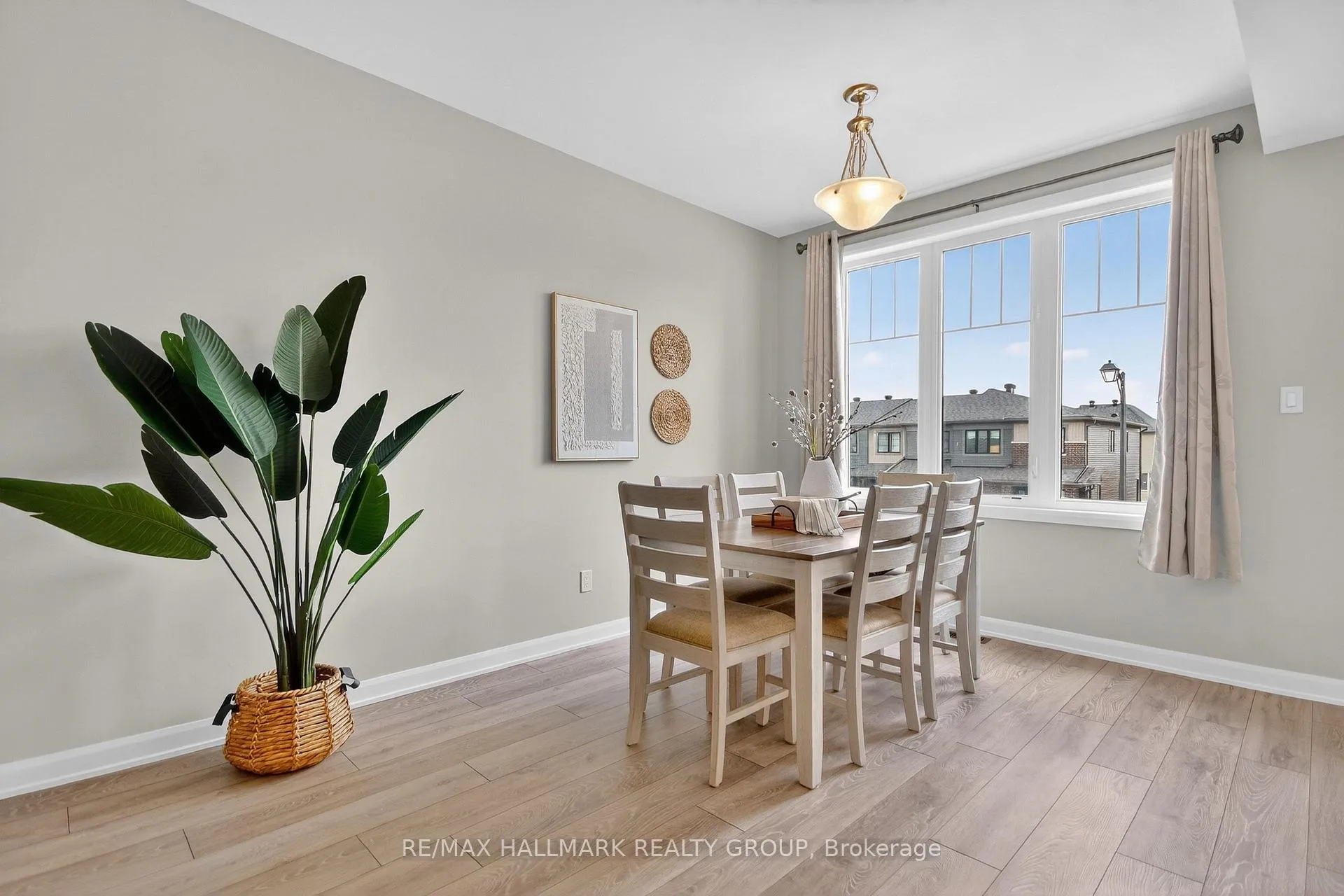 Photo 22 of 58 Teelin Circle, Ottawa, Barrhaven - Half Moon Bay — HOMEH