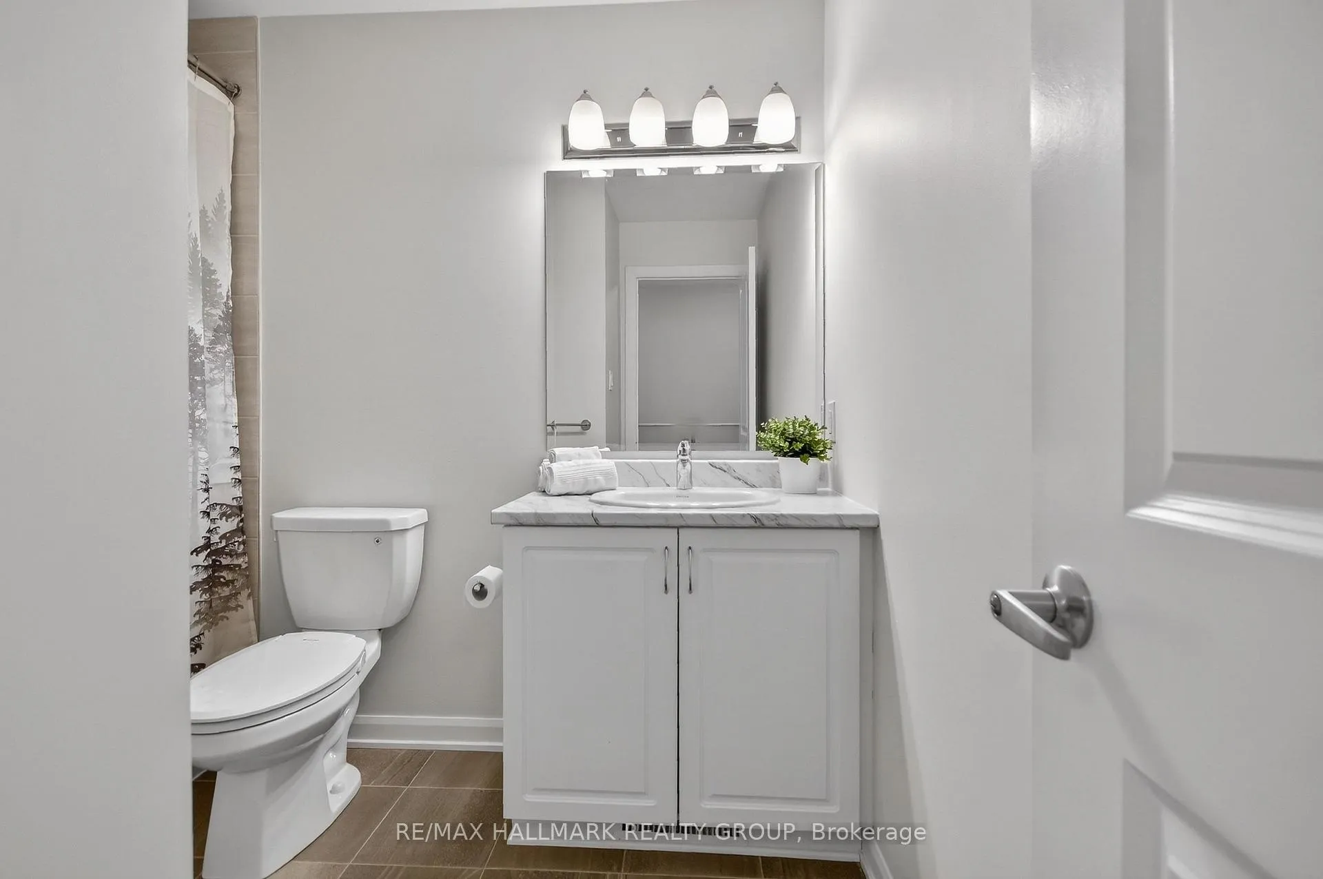 Photo 29 of 58 Teelin Circle, Ottawa, Barrhaven - Half Moon Bay — HOMEH