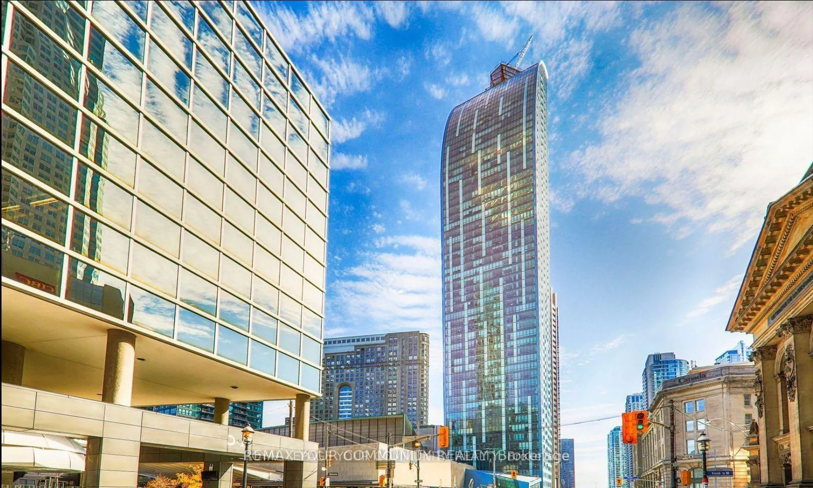 Photo 4 of Unit 2805, 8 The Esplanade, Toronto, Waterfront Communities — HOMEH