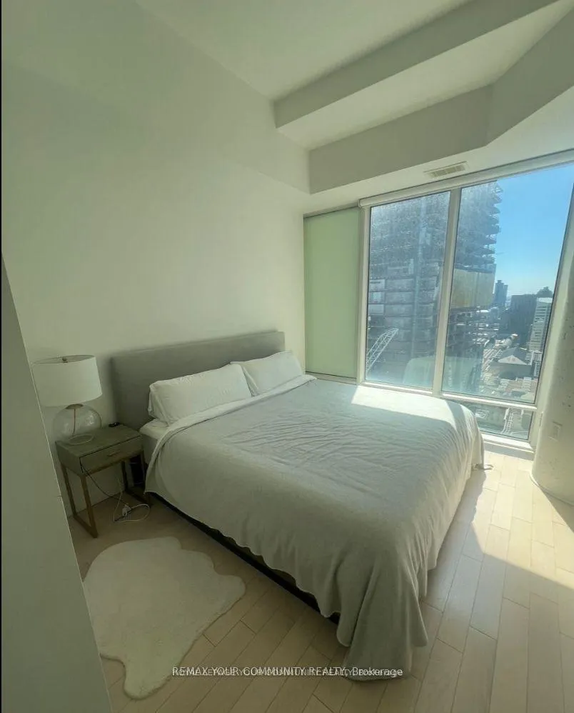Photo 10 of Unit 2805, 8 The Esplanade, Toronto, Waterfront Communities — HOMEH