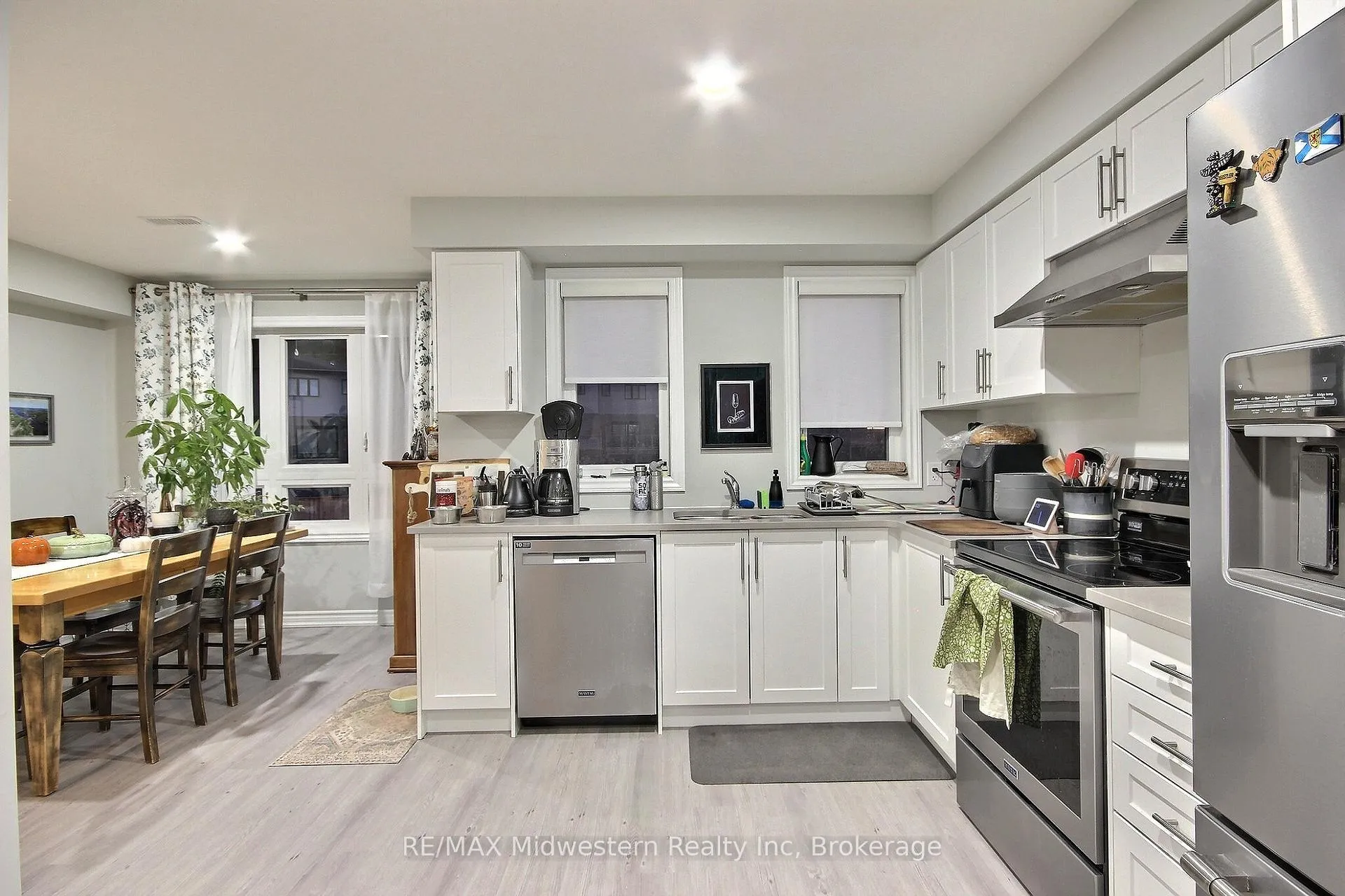 Photo 2 of Unit 35, 287 Chapel Hill Drive, Kitchener, Brigadoon — HOMEH