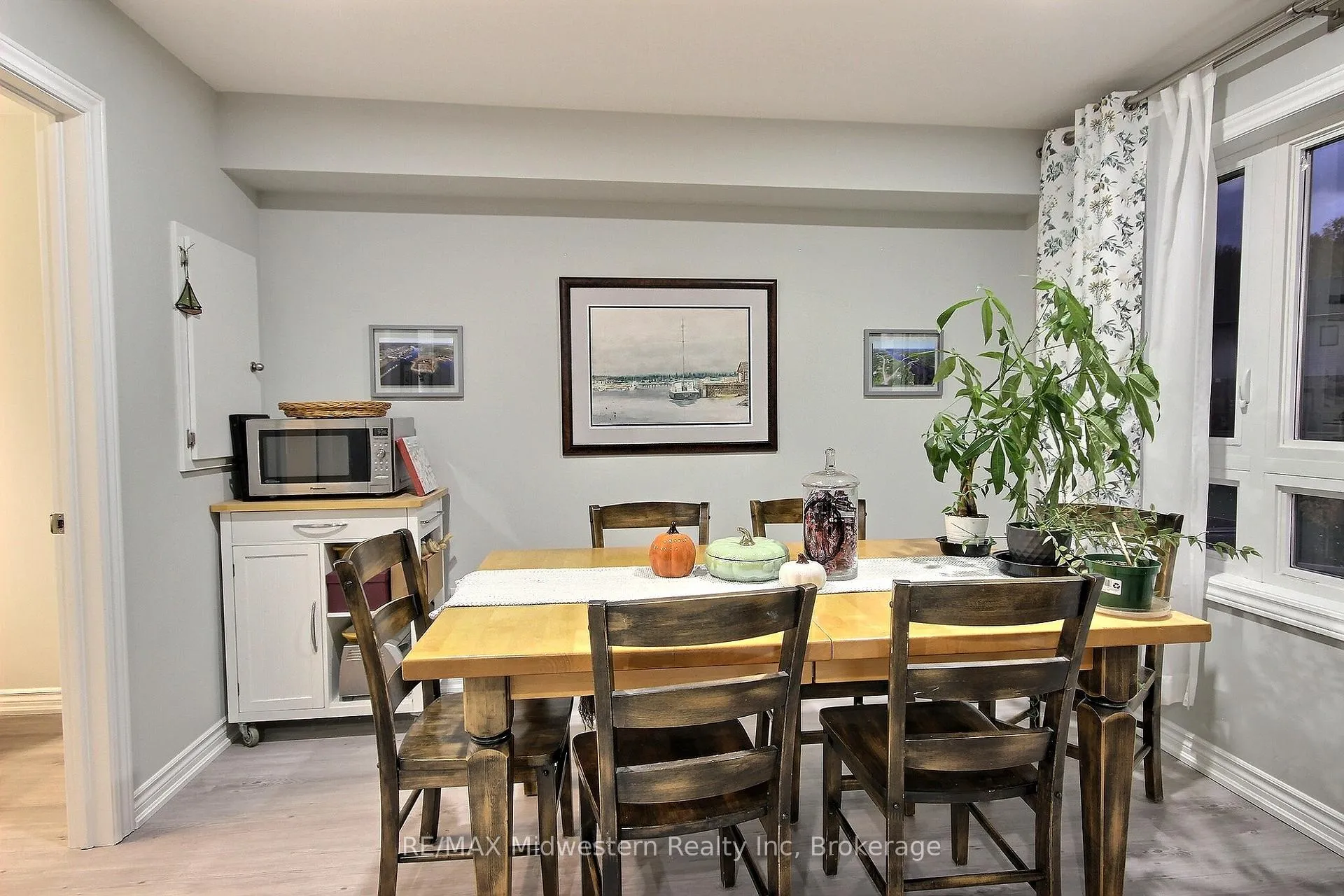 Photo 3 of Unit 35, 287 Chapel Hill Drive, Kitchener, Brigadoon — HOMEH