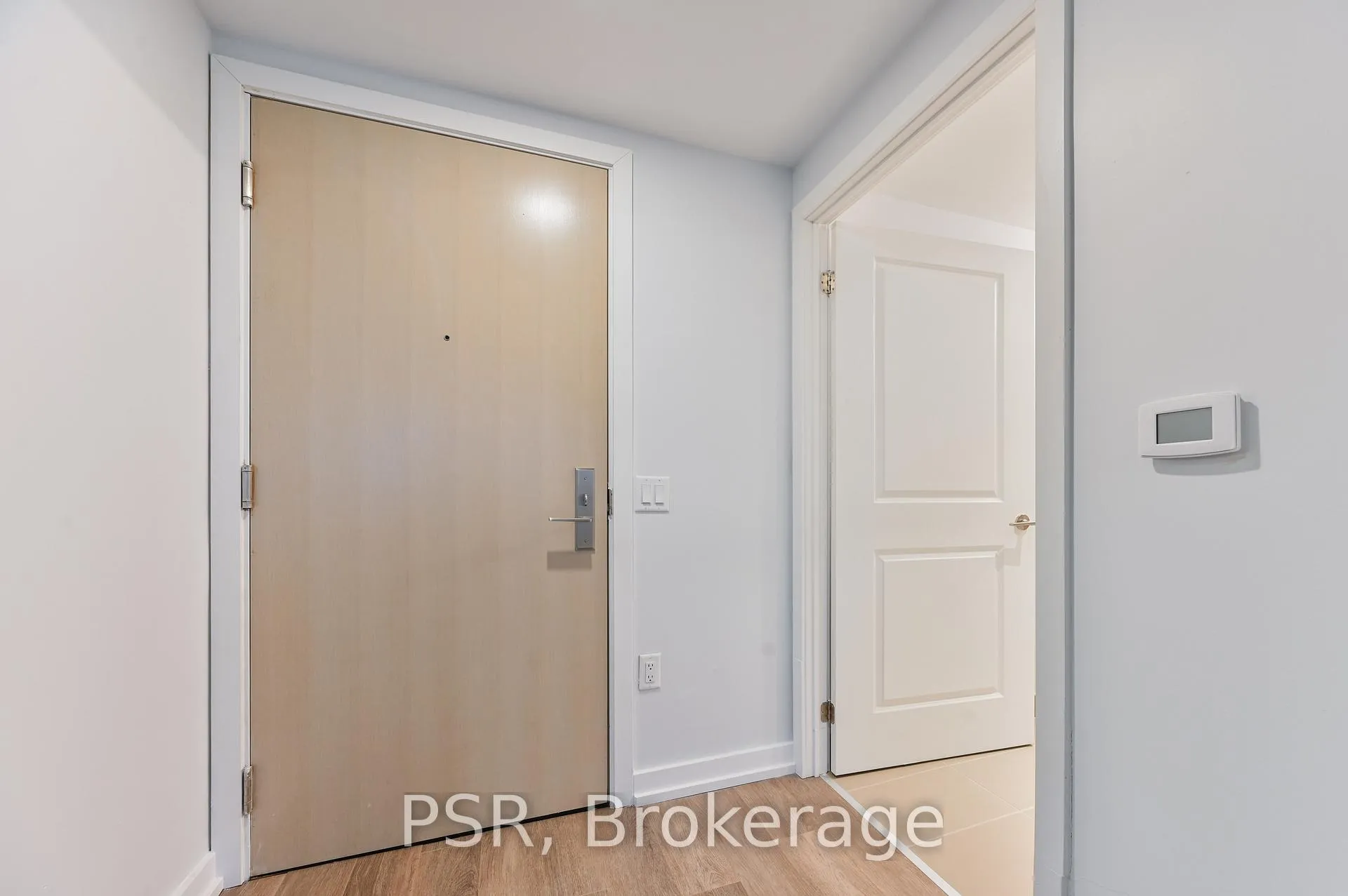 Photo 5 of Unit 4409, 395 Bloor Street E, Toronto, North St. James Town — HOMEH