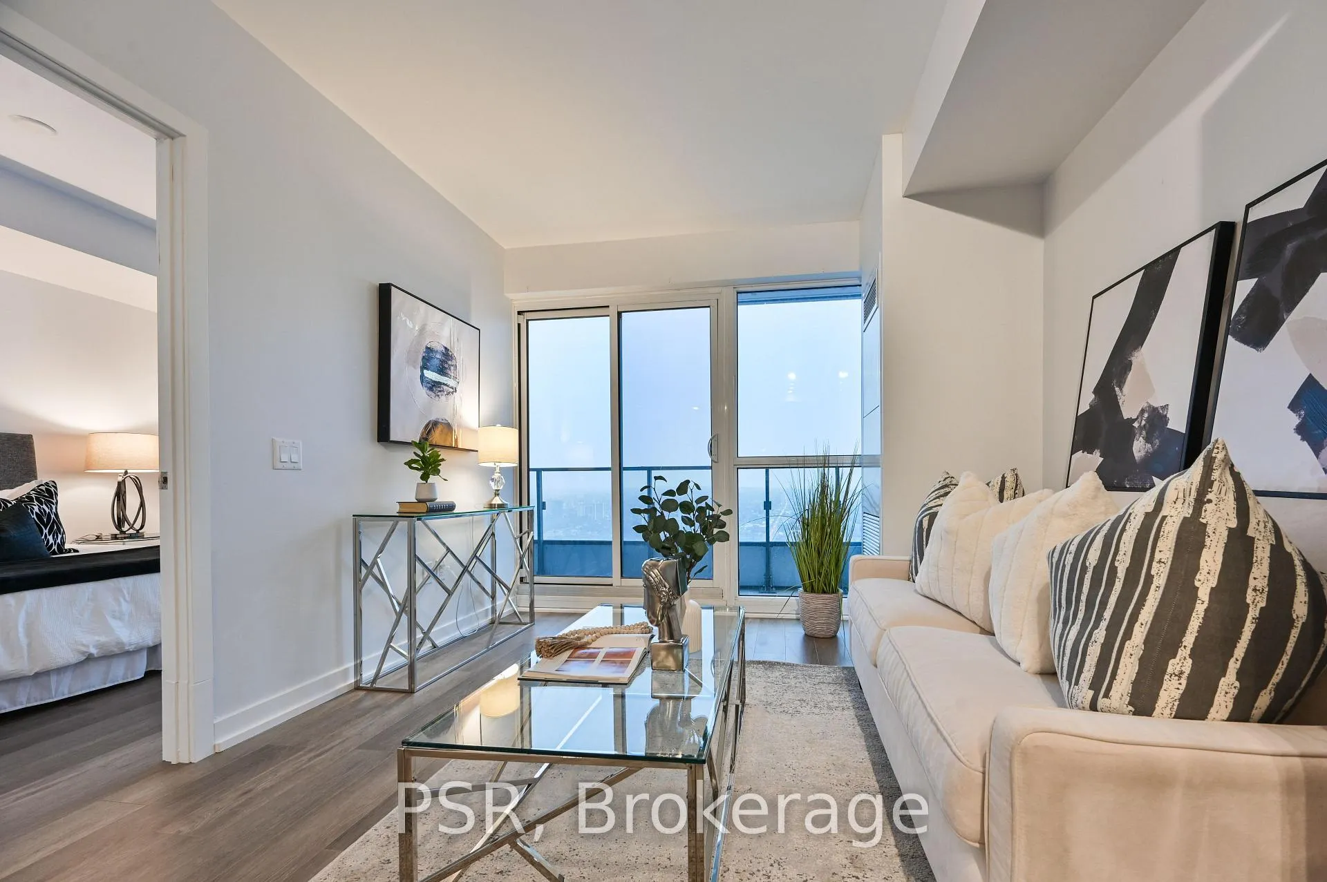 Photo 7 of Unit 4409, 395 Bloor Street E, Toronto, North St. James Town — HOMEH