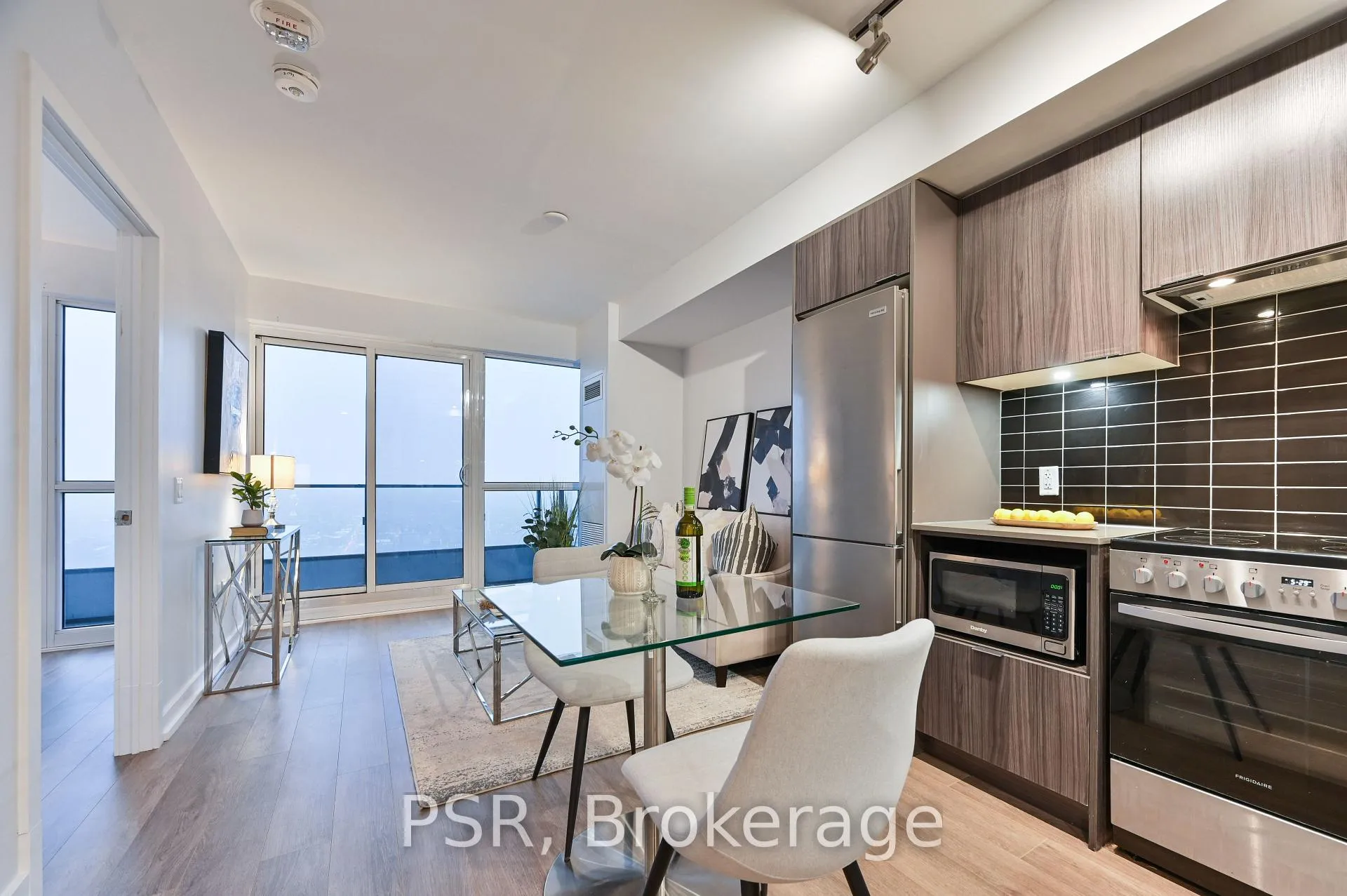 Photo 10 of Unit 4409, 395 Bloor Street E, Toronto, North St. James Town — HOMEH