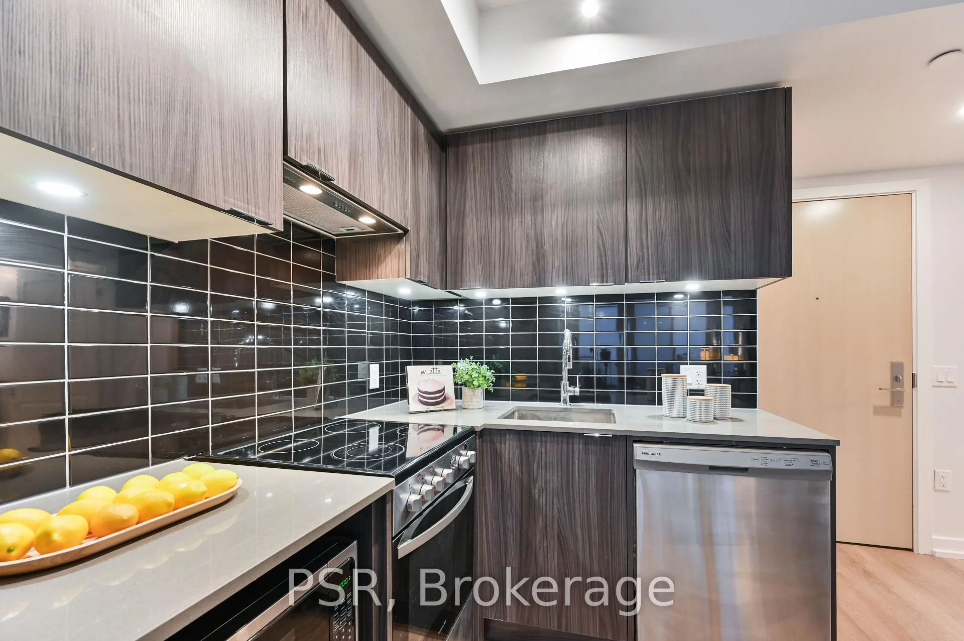 Photo 11 of Unit 4409, 395 Bloor Street E, Toronto, North St. James Town — HOMEH