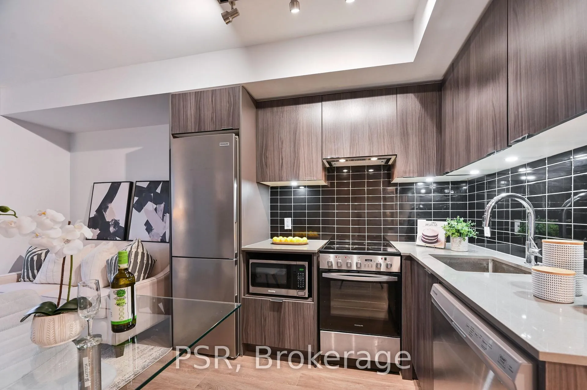 Photo 12 of Unit 4409, 395 Bloor Street E, Toronto, North St. James Town — HOMEH